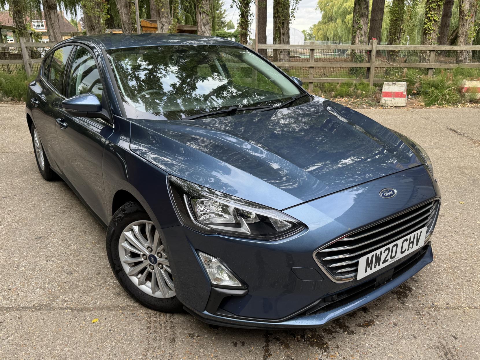 Ford Focus 1.0T EcoBoost Titanium Hatchback 5dr Petrol Auto Euro 6 (s/s) (125 ps)