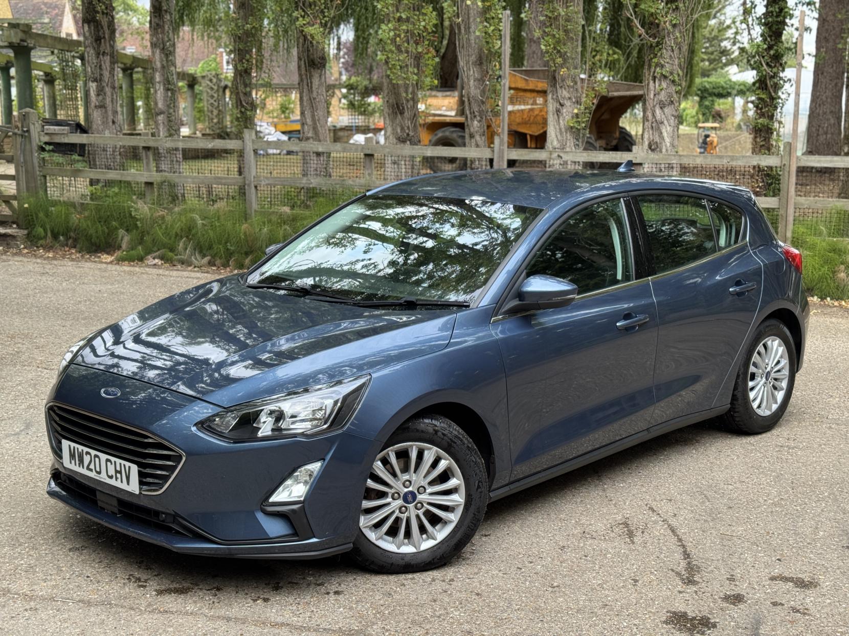 Ford Focus 1.0T EcoBoost Titanium Hatchback 5dr Petrol Auto Euro 6 (s/s) (125 ps)