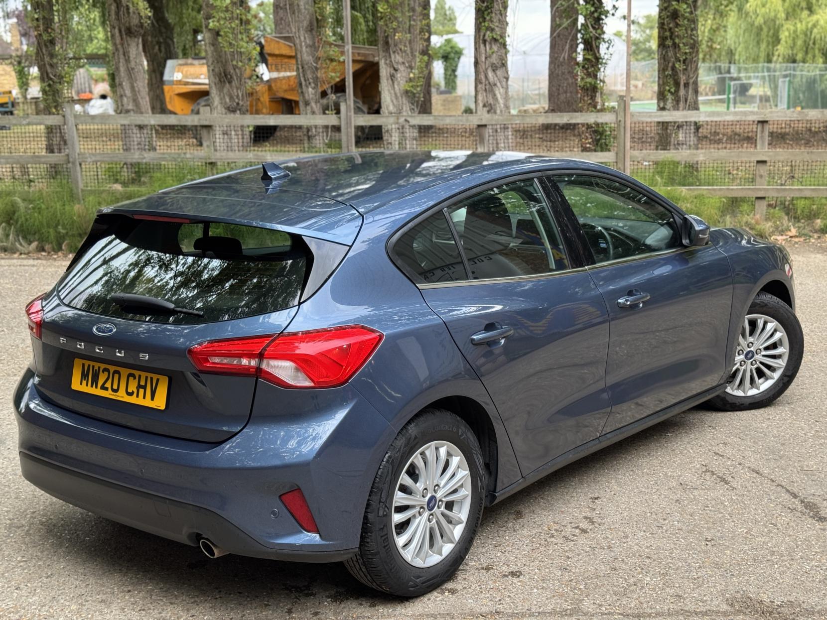 Ford Focus 1.0T EcoBoost Titanium Hatchback 5dr Petrol Auto Euro 6 (s/s) (125 ps)