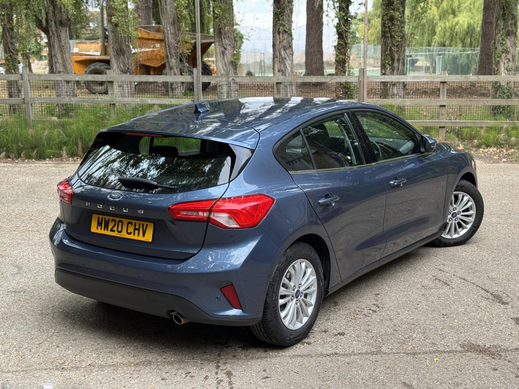 Ford Focus 1.0T EcoBoost Titanium Hatchback 5dr Petrol Auto Euro 6 (s/s) (125 ps)