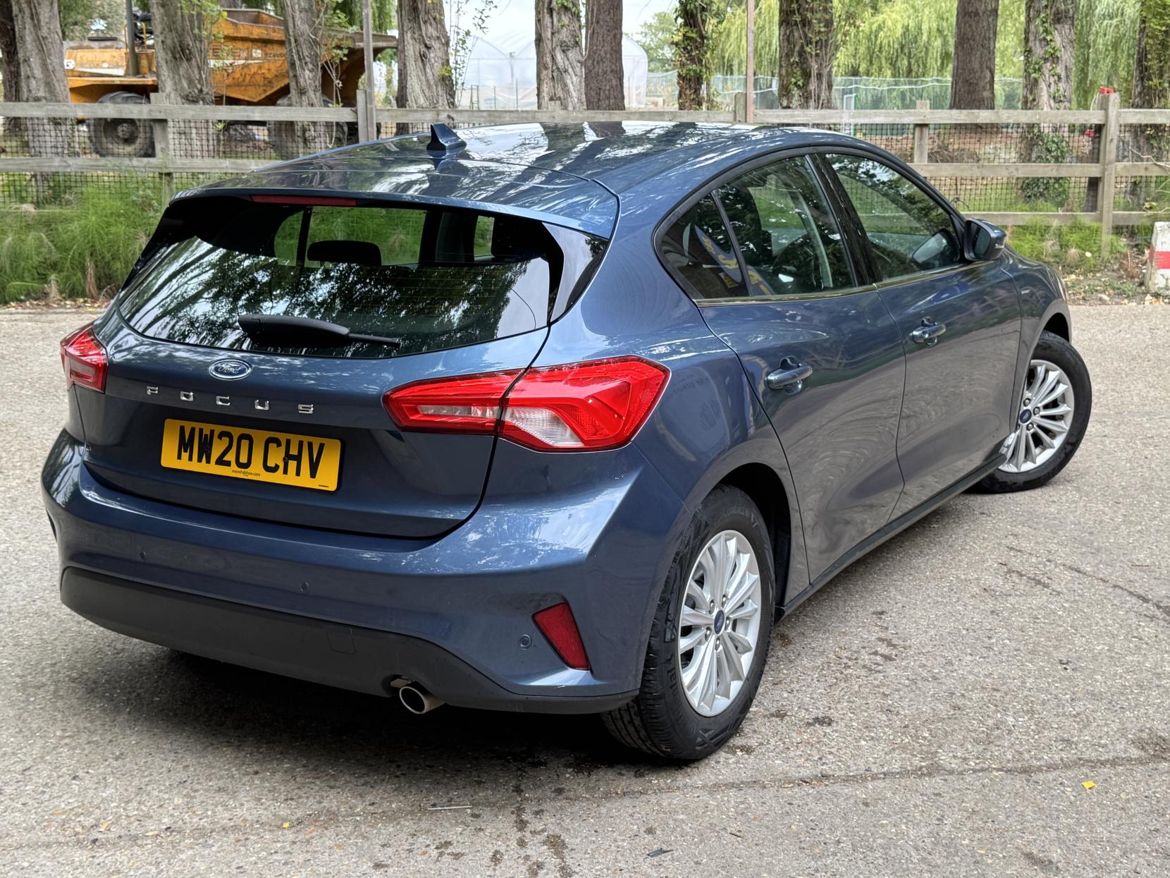 Ford Focus 1.0T EcoBoost Titanium Hatchback 5dr Petrol Auto Euro 6 (s/s) (125 ps)