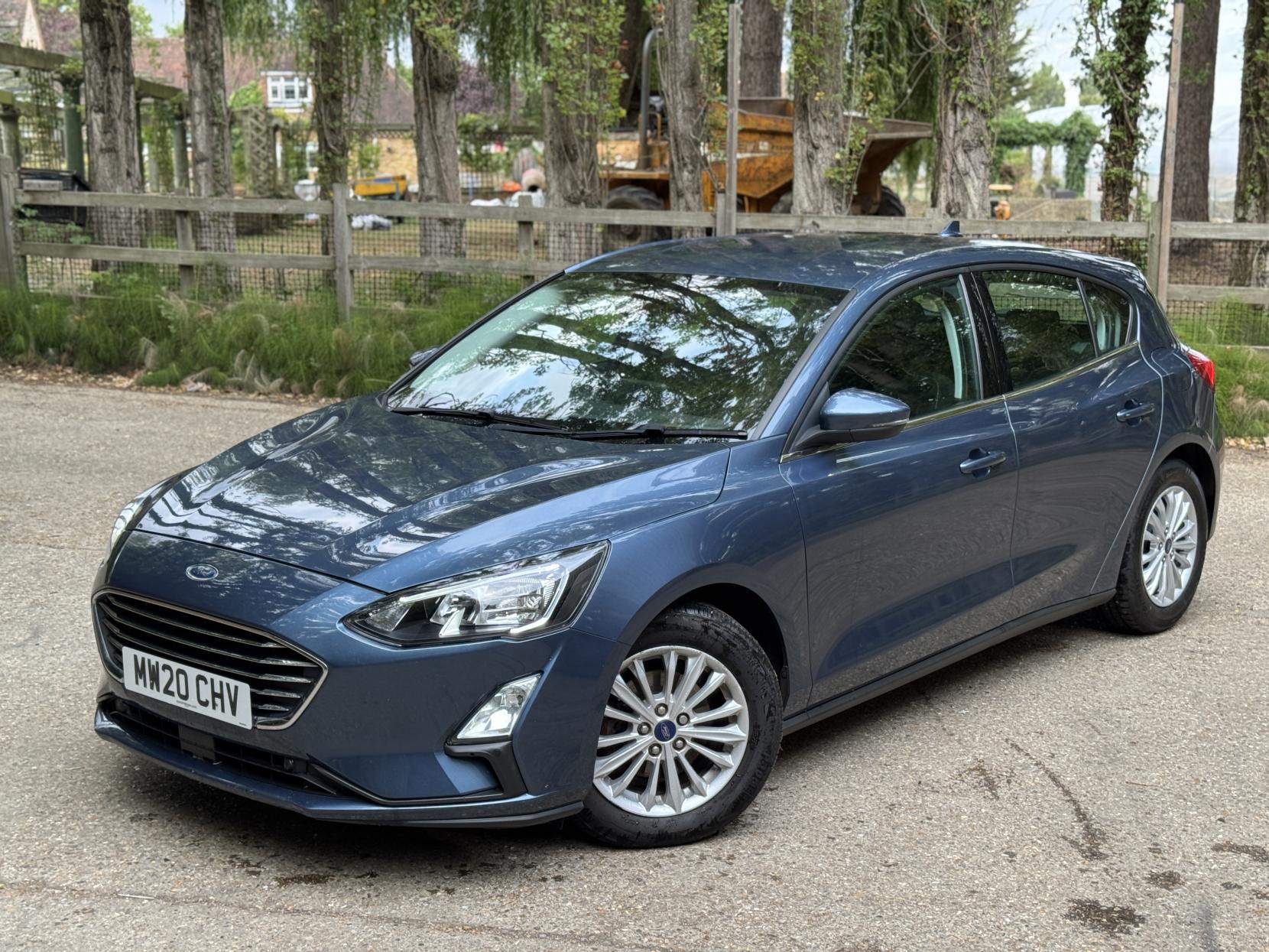 Ford Focus 1.0T EcoBoost Titanium Hatchback 5dr Petrol Auto Euro 6 (s/s) (125 ps)