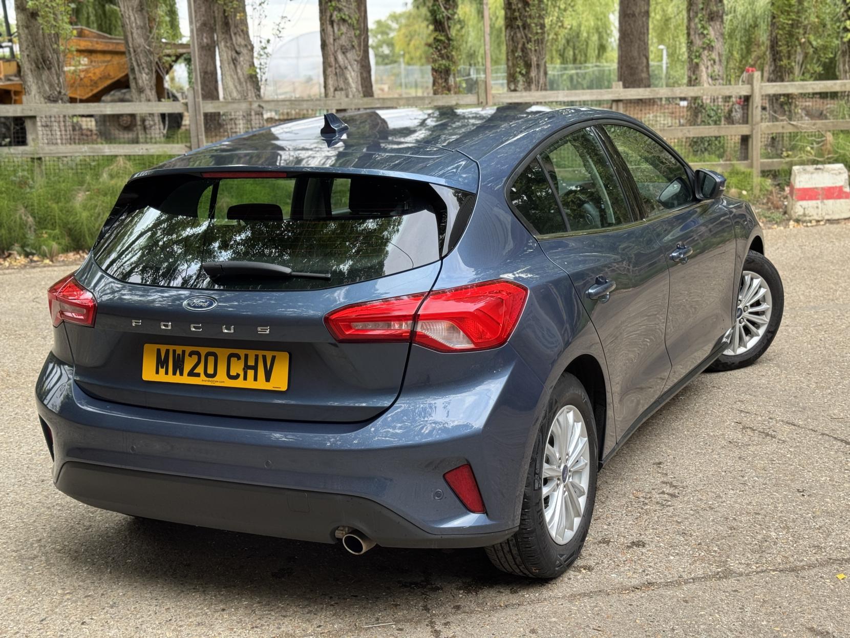 Ford Focus 1.0T EcoBoost Titanium Hatchback 5dr Petrol Auto Euro 6 (s/s) (125 ps)
