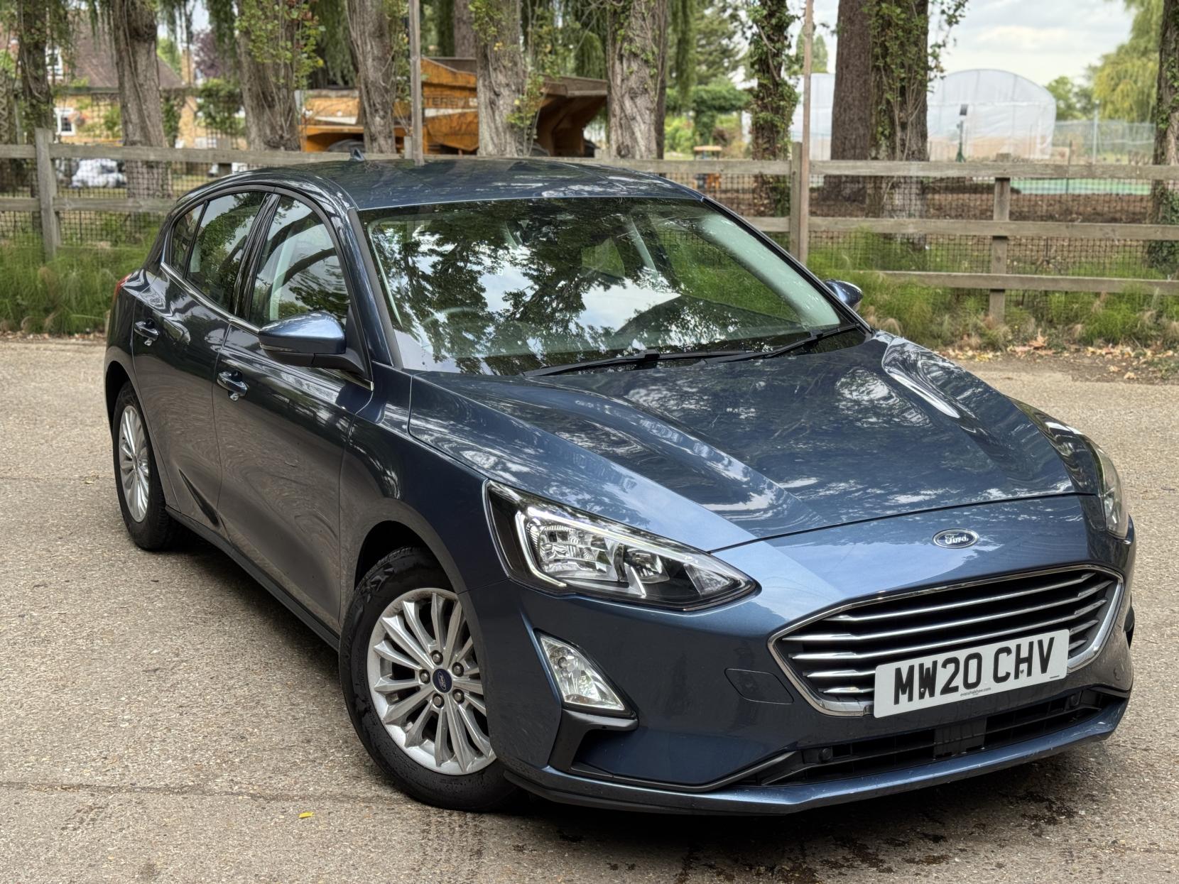 Ford Focus 1.0T EcoBoost Titanium Hatchback 5dr Petrol Auto Euro 6 (s/s) (125 ps)