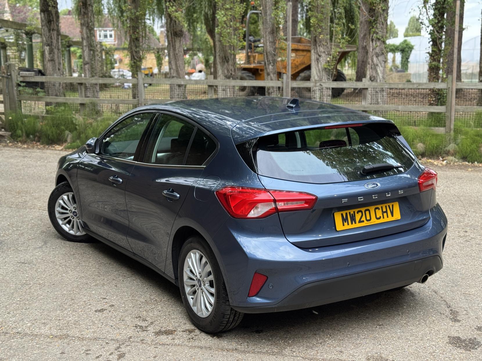 Ford Focus 1.0T EcoBoost Titanium Hatchback 5dr Petrol Auto Euro 6 (s/s) (125 ps)
