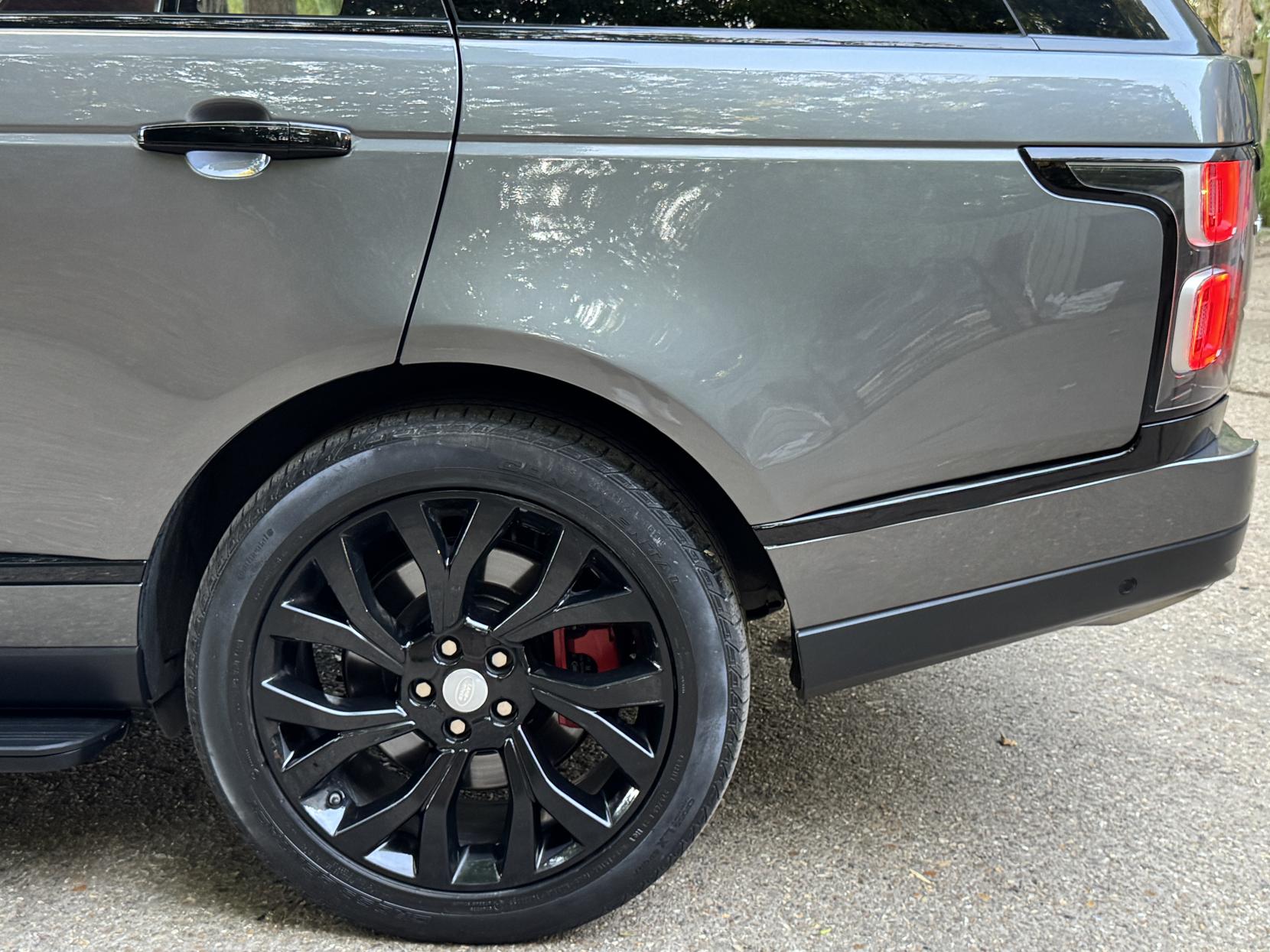 Land Rover Range Rover 4.4 SD V8 Vogue SE SUV 5dr Diesel Auto 4WD Euro 6 (s/s) (339 ps)