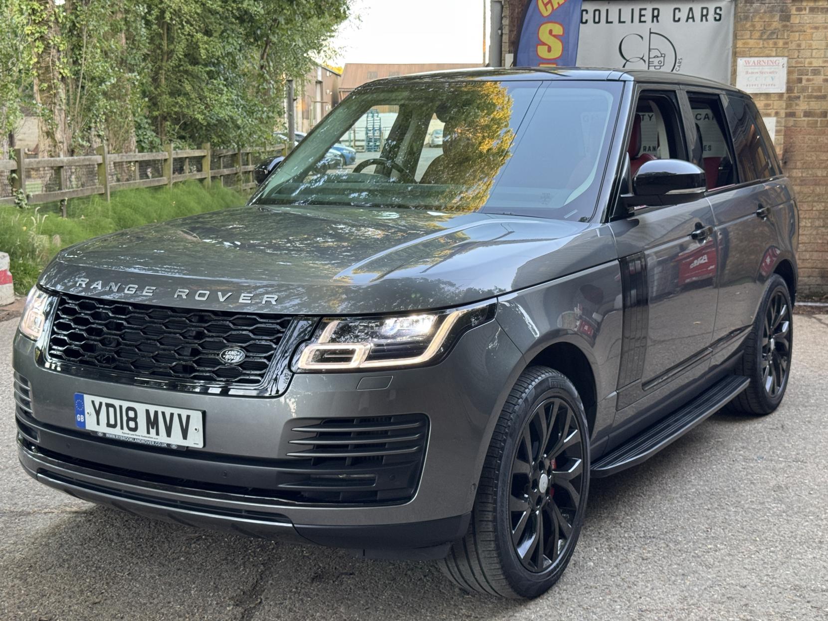 Land Rover Range Rover 4.4 SD V8 Vogue SE SUV 5dr Diesel Auto 4WD Euro 6 (s/s) (339 ps)