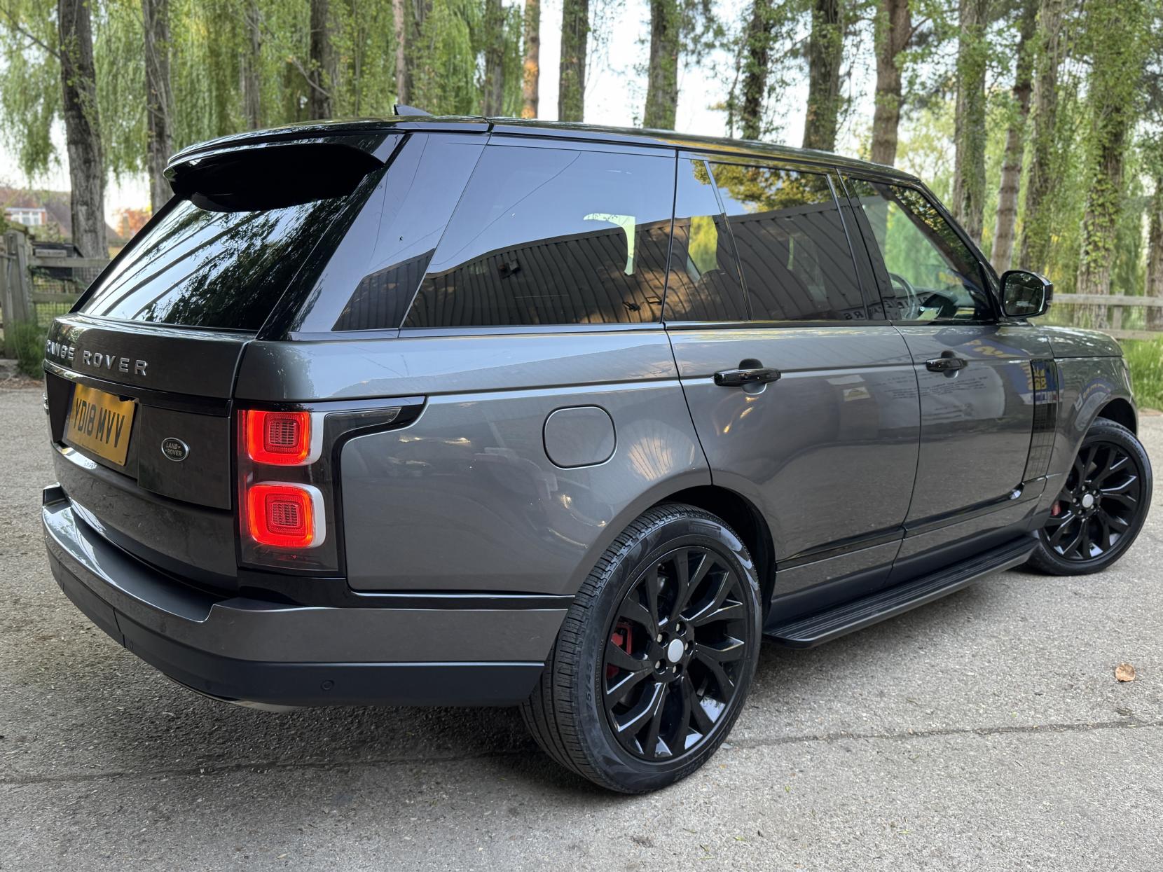 Land Rover Range Rover 4.4 SD V8 Vogue SE SUV 5dr Diesel Auto 4WD Euro 6 (s/s) (339 ps)