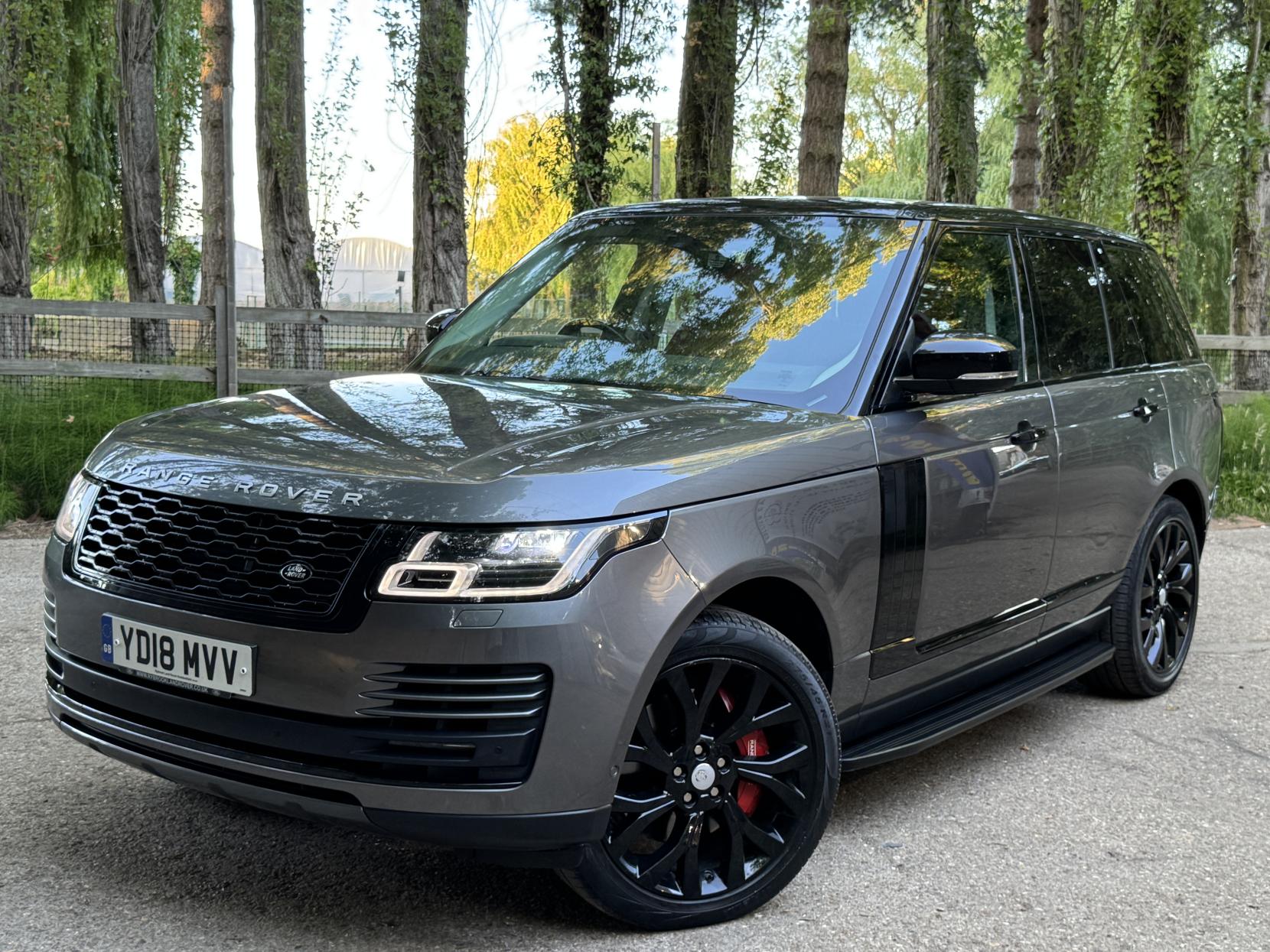Land Rover Range Rover 4.4 SD V8 Vogue SE SUV 5dr Diesel Auto 4WD Euro 6 (s/s) (339 ps)