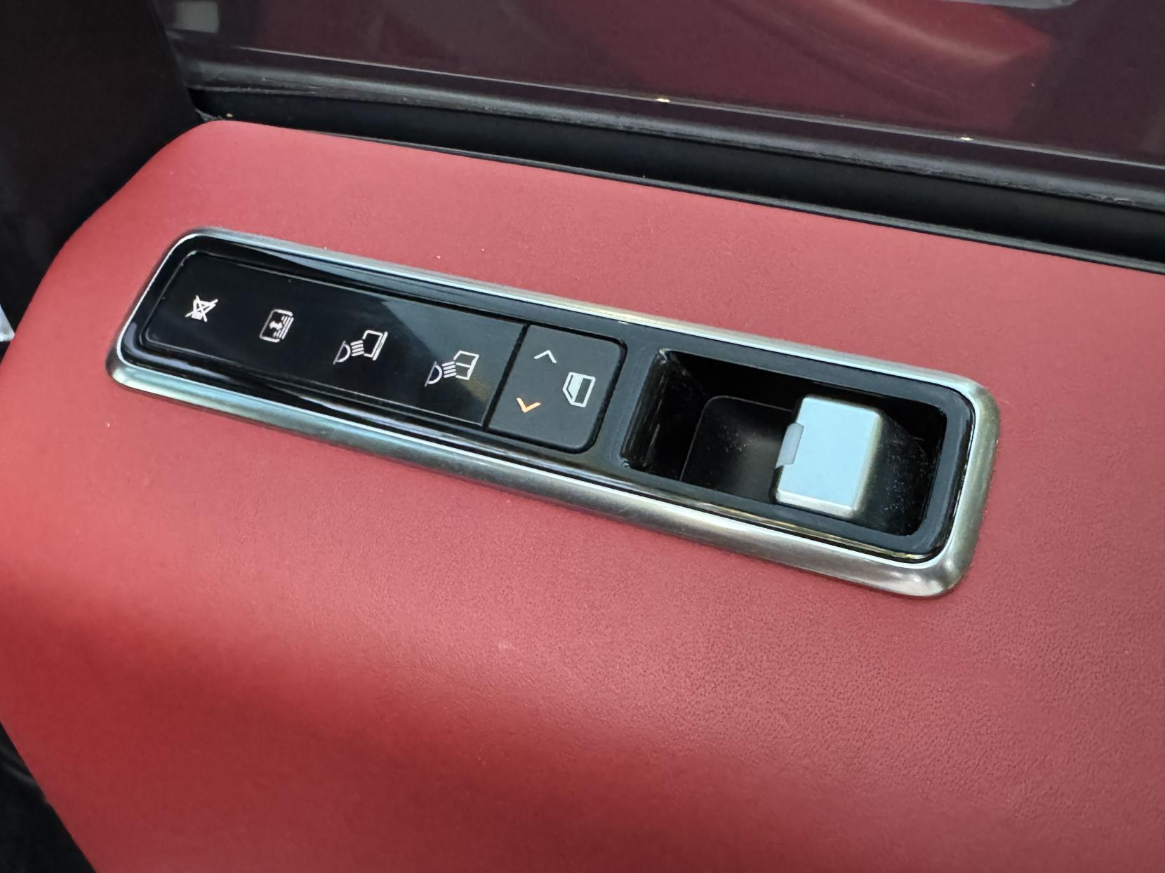 Land Rover Range Rover 4.4 SD V8 Vogue SE SUV 5dr Diesel Auto 4WD Euro 6 (s/s) (339 ps)