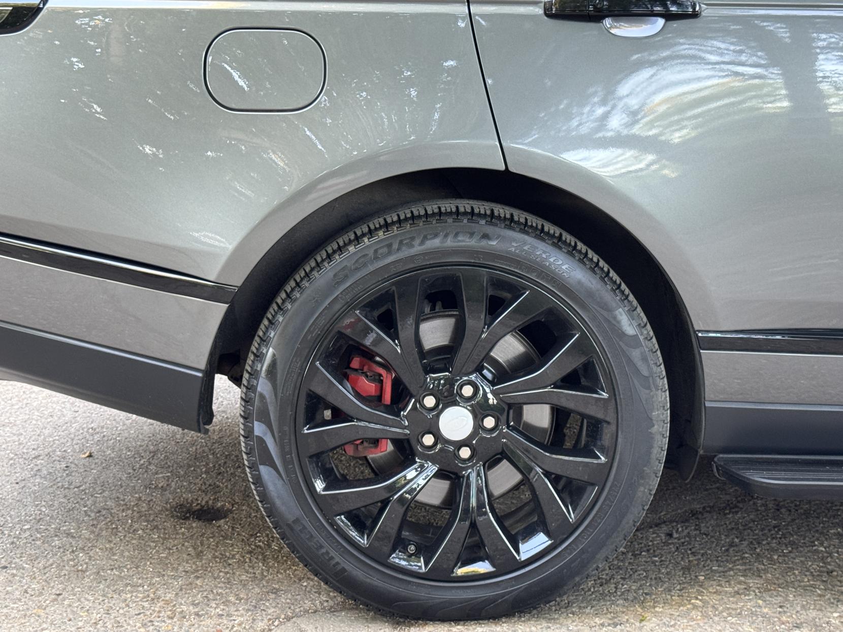 Land Rover Range Rover 4.4 SD V8 Vogue SE SUV 5dr Diesel Auto 4WD Euro 6 (s/s) (339 ps)