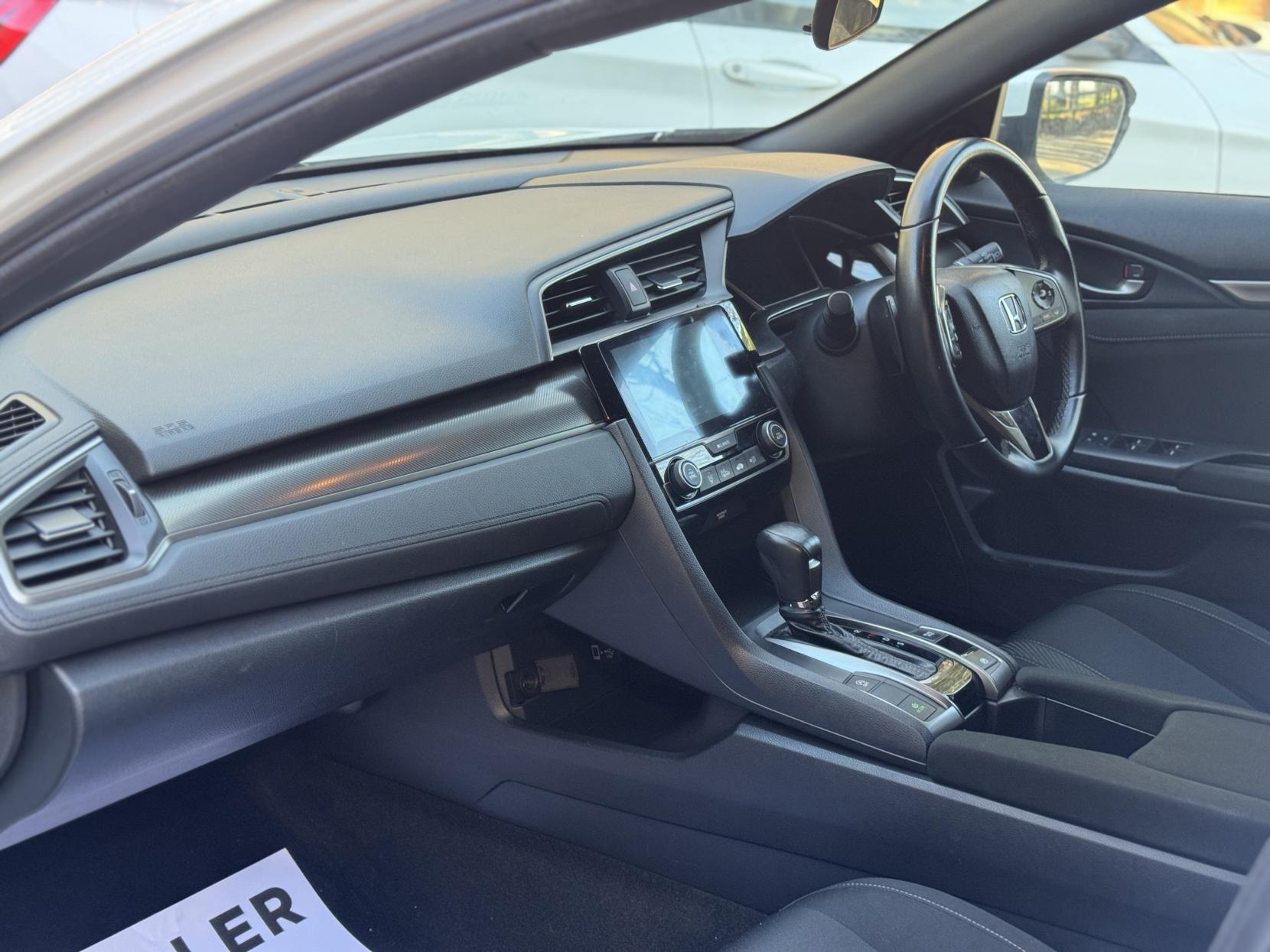 Honda Civic 1.0 VTEC Turbo SR Hatchback 5dr Petrol CVT Euro 6 (s/s) (126 ps)