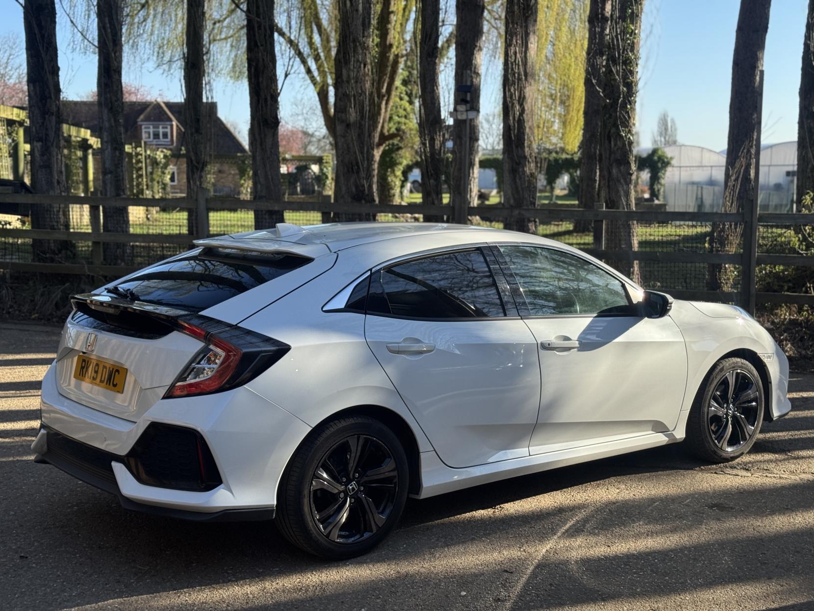 Honda Civic 1.0 VTEC Turbo SR Hatchback 5dr Petrol CVT Euro 6 (s/s) (126 ps)