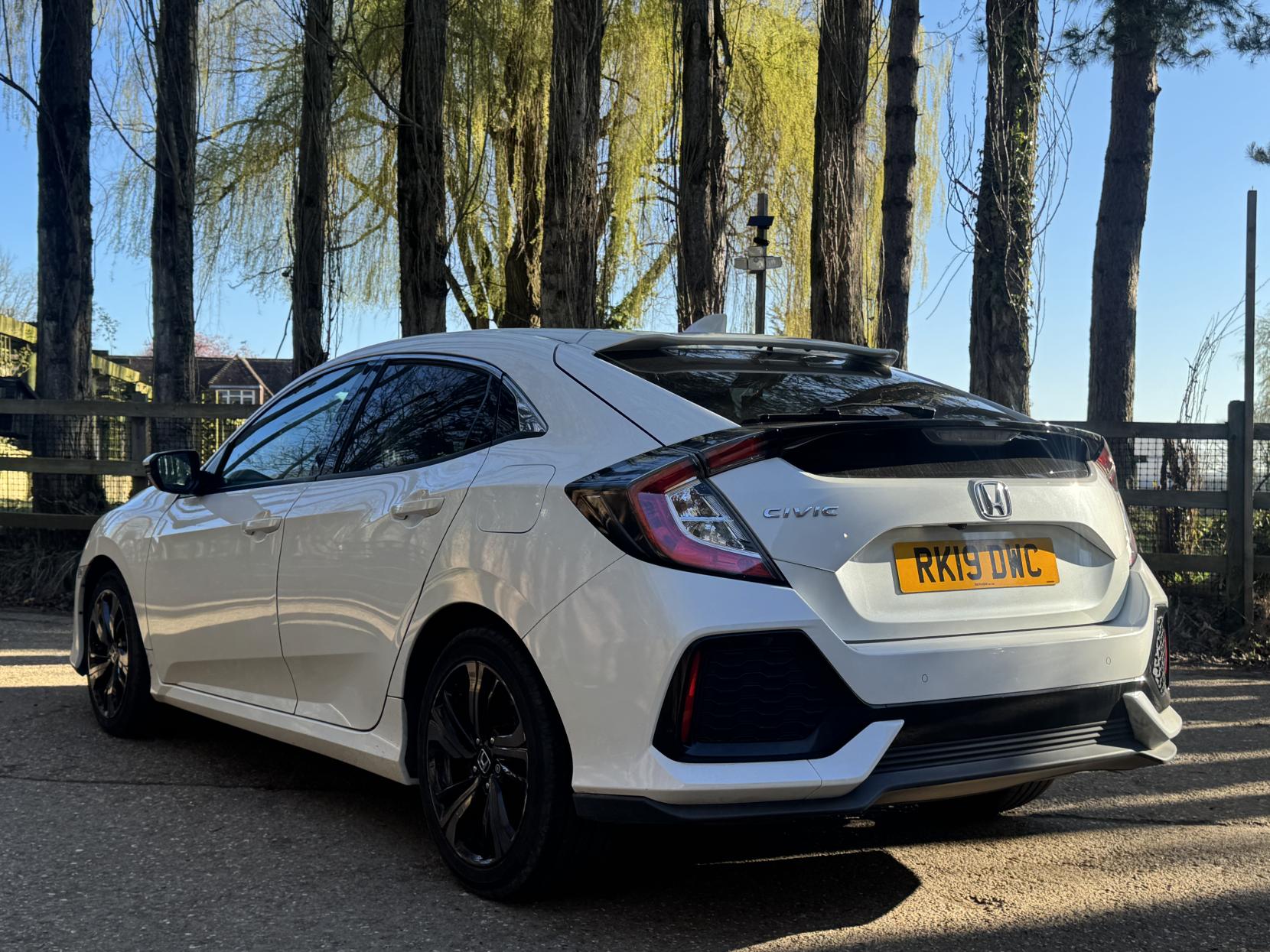 Honda Civic 1.0 VTEC Turbo SR Hatchback 5dr Petrol CVT Euro 6 (s/s) (126 ps)