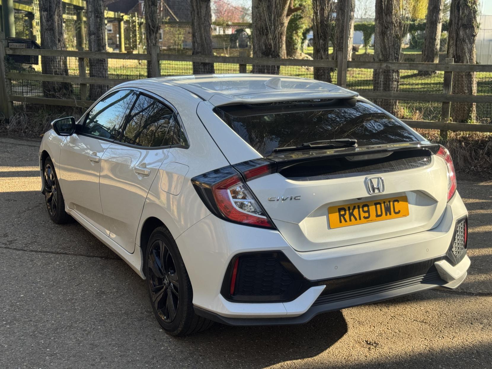 Honda Civic 1.0 VTEC Turbo SR Hatchback 5dr Petrol CVT Euro 6 (s/s) (126 ps)