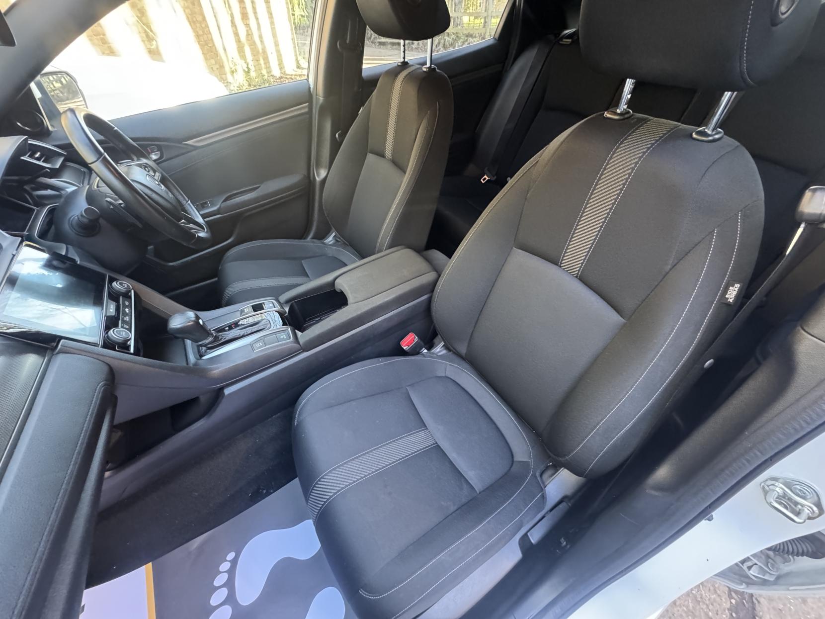 Honda Civic 1.0 VTEC Turbo SR Hatchback 5dr Petrol CVT Euro 6 (s/s) (126 ps)