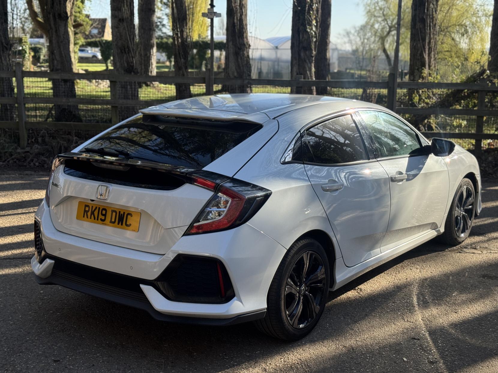 Honda Civic 1.0 VTEC Turbo SR Hatchback 5dr Petrol CVT Euro 6 (s/s) (126 ps)