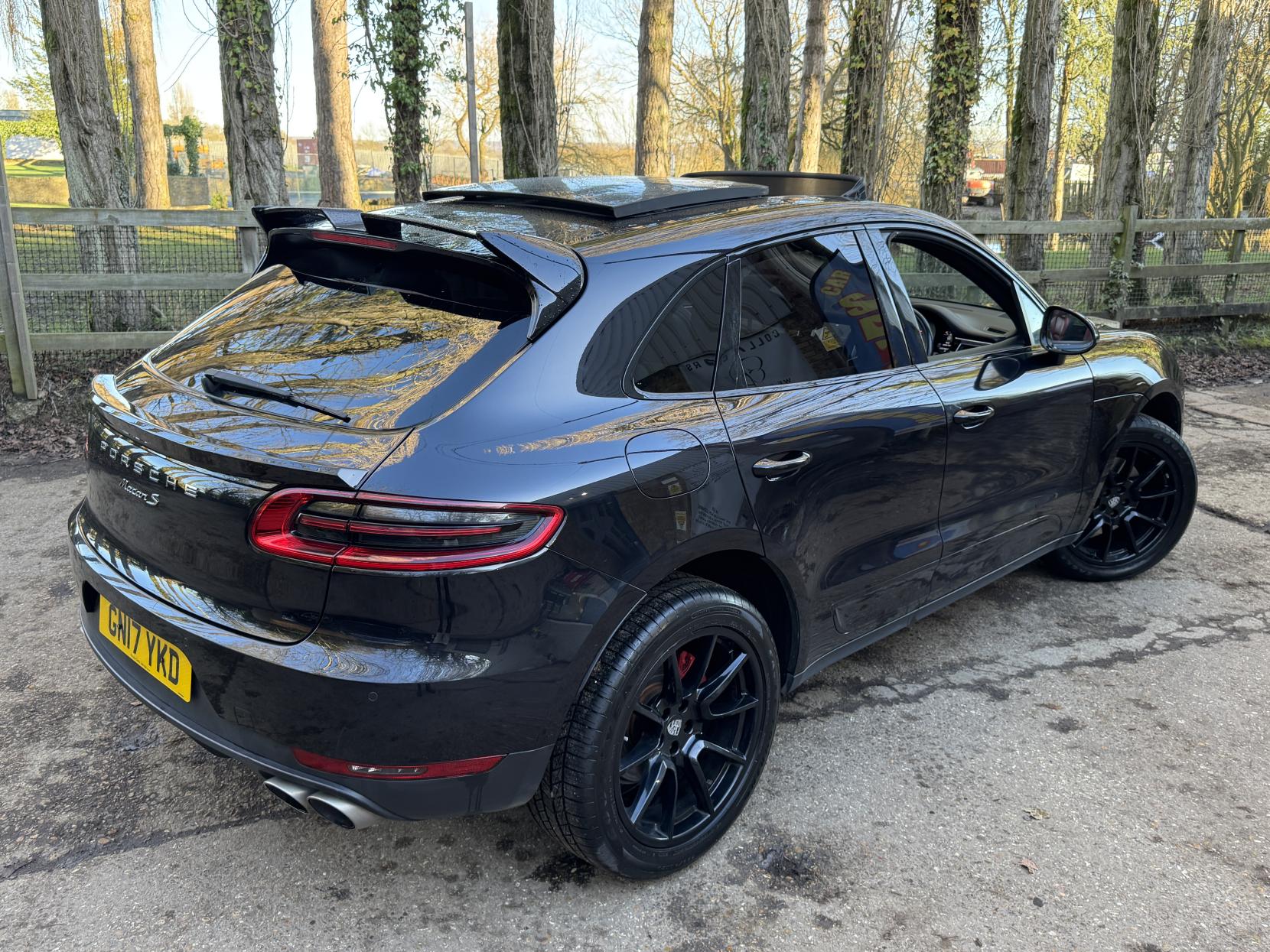 Porsche Macan 3.0 TD V6 S SUV 5dr Diesel PDK 4WD Euro 6 (s/s) (258 ps)