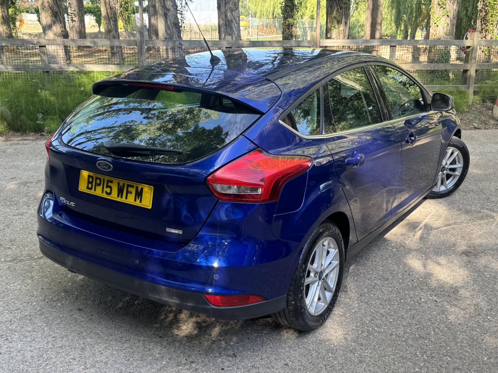 Ford Focus 1.0T EcoBoost Zetec Hatchback 5dr Petrol Manual Euro 6 (s/s) (125 ps)