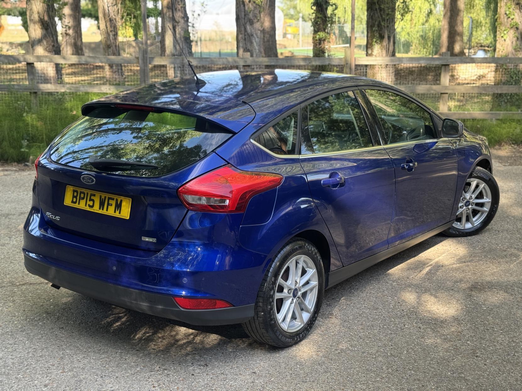Ford Focus 1.0T EcoBoost Zetec Hatchback 5dr Petrol Manual Euro 6 (s/s) (125 ps)