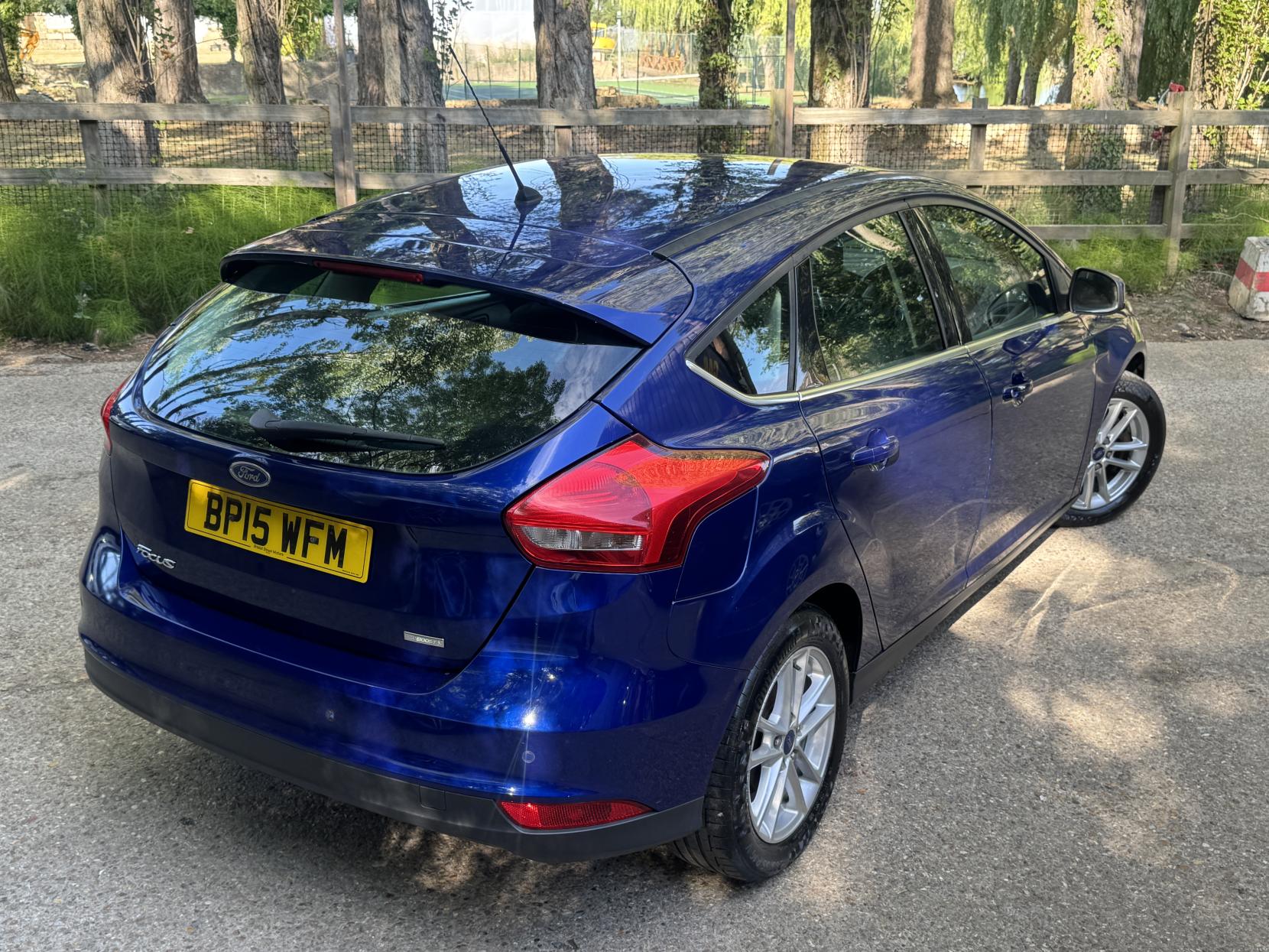 Ford Focus 1.0T EcoBoost Zetec Hatchback 5dr Petrol Manual Euro 6 (s/s) (125 ps)
