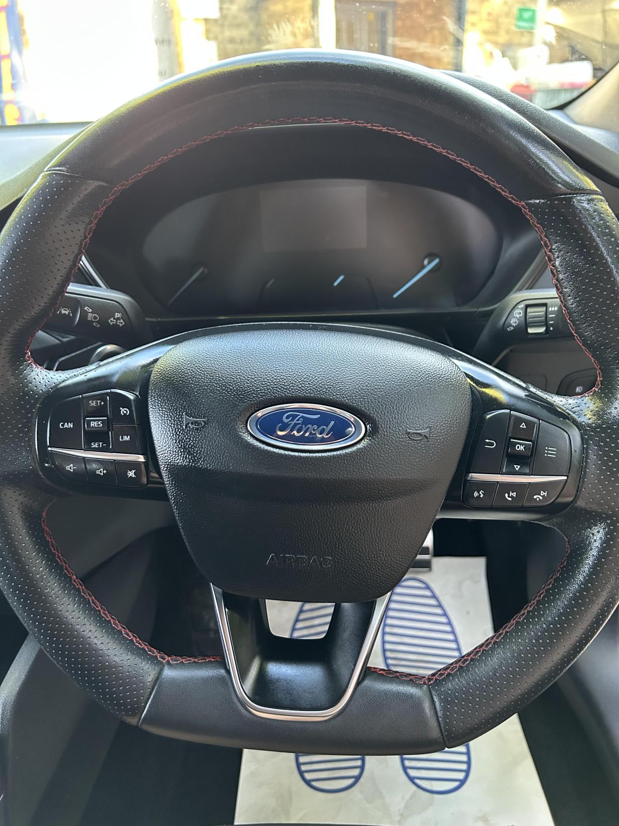 Ford Focus 1.0T EcoBoost ST-Line Hatchback 5dr Petrol Manual Euro 6 (s/s) (125 ps)