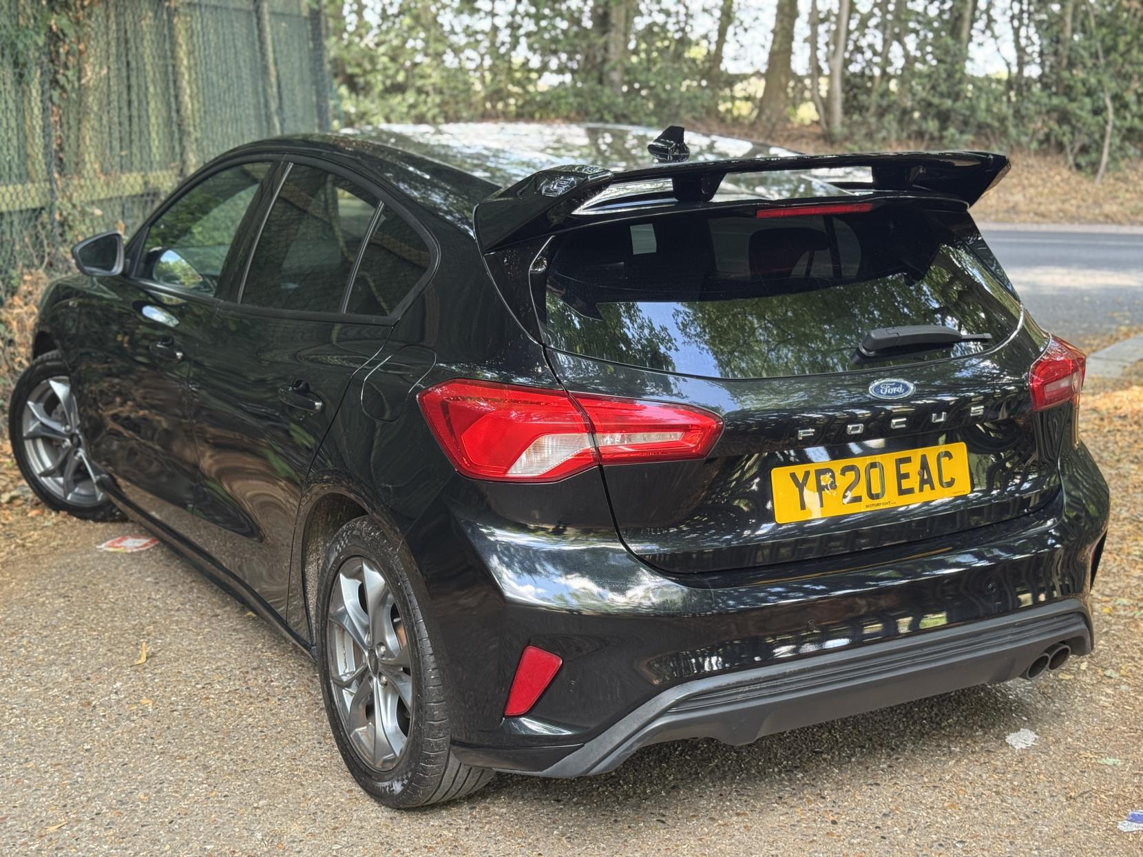 Ford Focus 1.0T EcoBoost ST-Line Hatchback 5dr Petrol Manual Euro 6 (s/s) (125 ps)