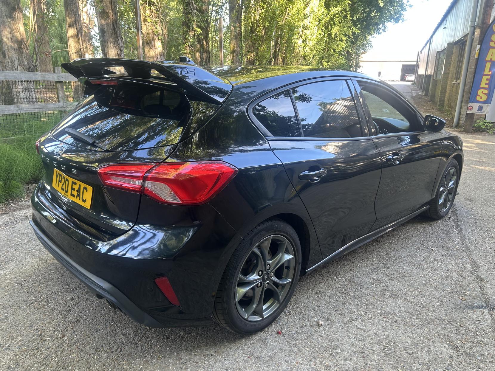Ford Focus 1.0T EcoBoost ST-Line Hatchback 5dr Petrol Manual Euro 6 (s/s) (125 ps)