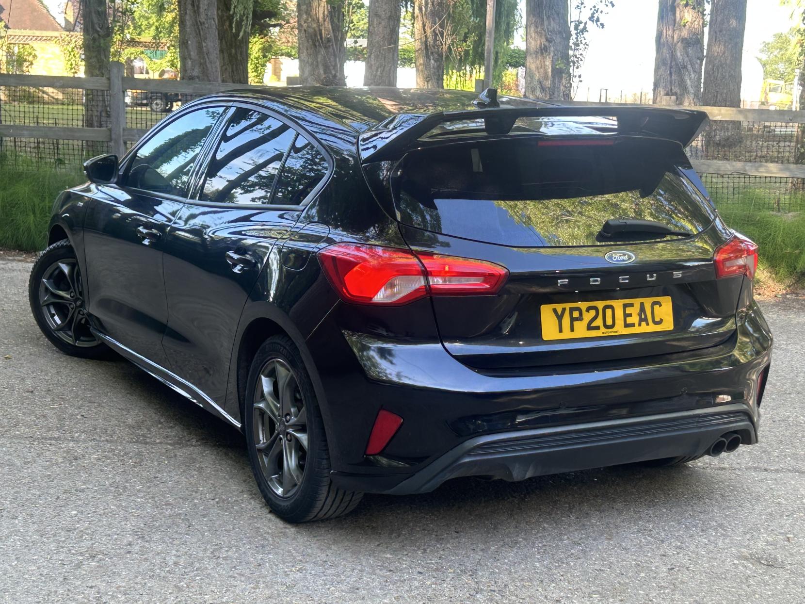 Ford Focus 1.0T EcoBoost ST-Line Hatchback 5dr Petrol Manual Euro 6 (s/s) (125 ps)