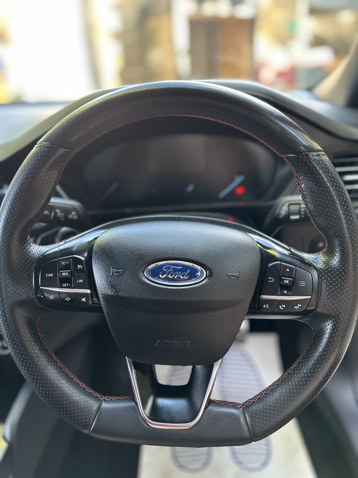 Ford Focus 1.0T EcoBoost ST-Line Hatchback 5dr Petrol Manual Euro 6 (s/s) (125 ps)