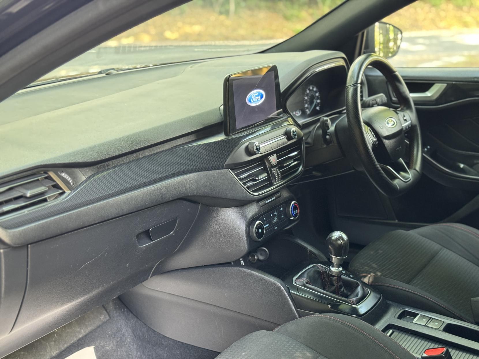Ford Focus 1.0T EcoBoost ST-Line Hatchback 5dr Petrol Manual Euro 6 (s/s) (125 ps)