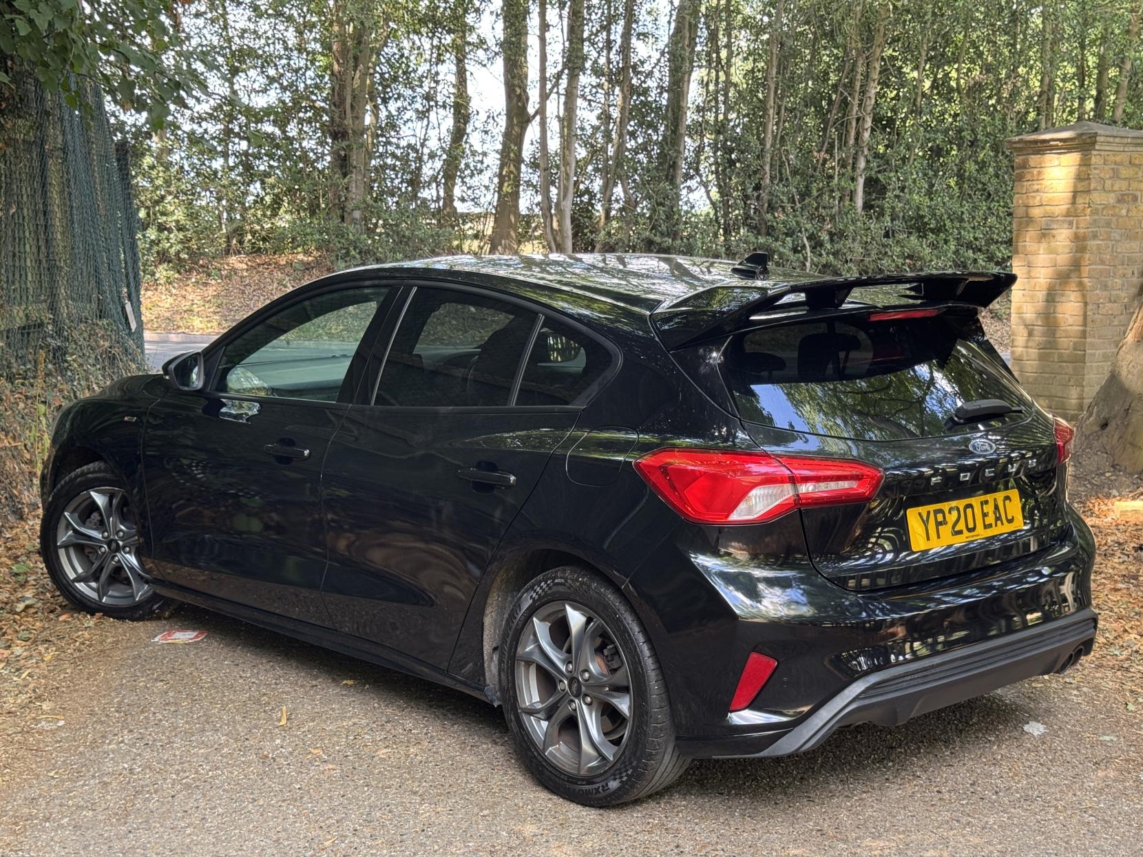 Ford Focus 1.0T EcoBoost ST-Line Hatchback 5dr Petrol Manual Euro 6 (s/s) (125 ps)