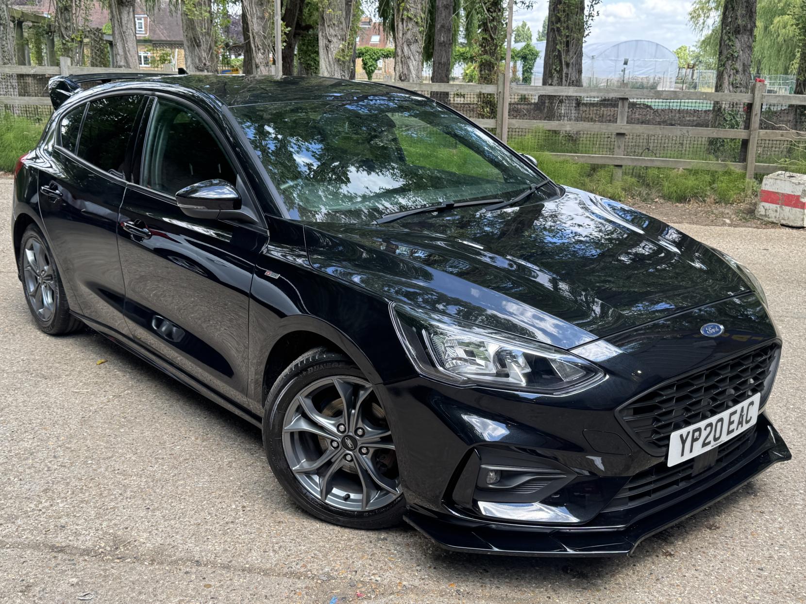 Ford Focus 1.0T EcoBoost ST-Line Hatchback 5dr Petrol Manual Euro 6 (s/s) (125 ps)