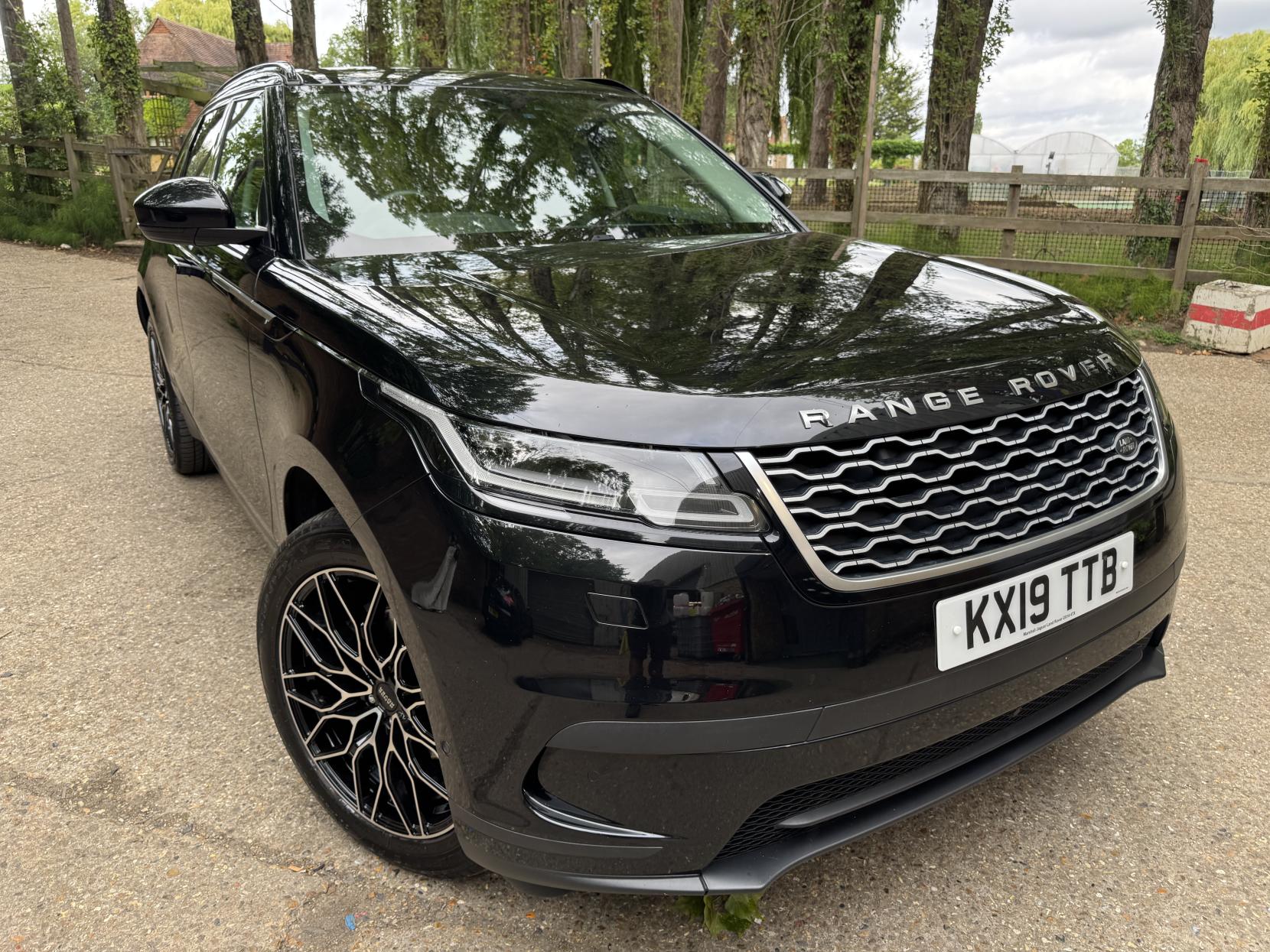 Land Rover Range Rover Velar 2.0 D180 SE SUV 5dr Diesel Auto 4WD Euro 6 (s/s) (180 ps)