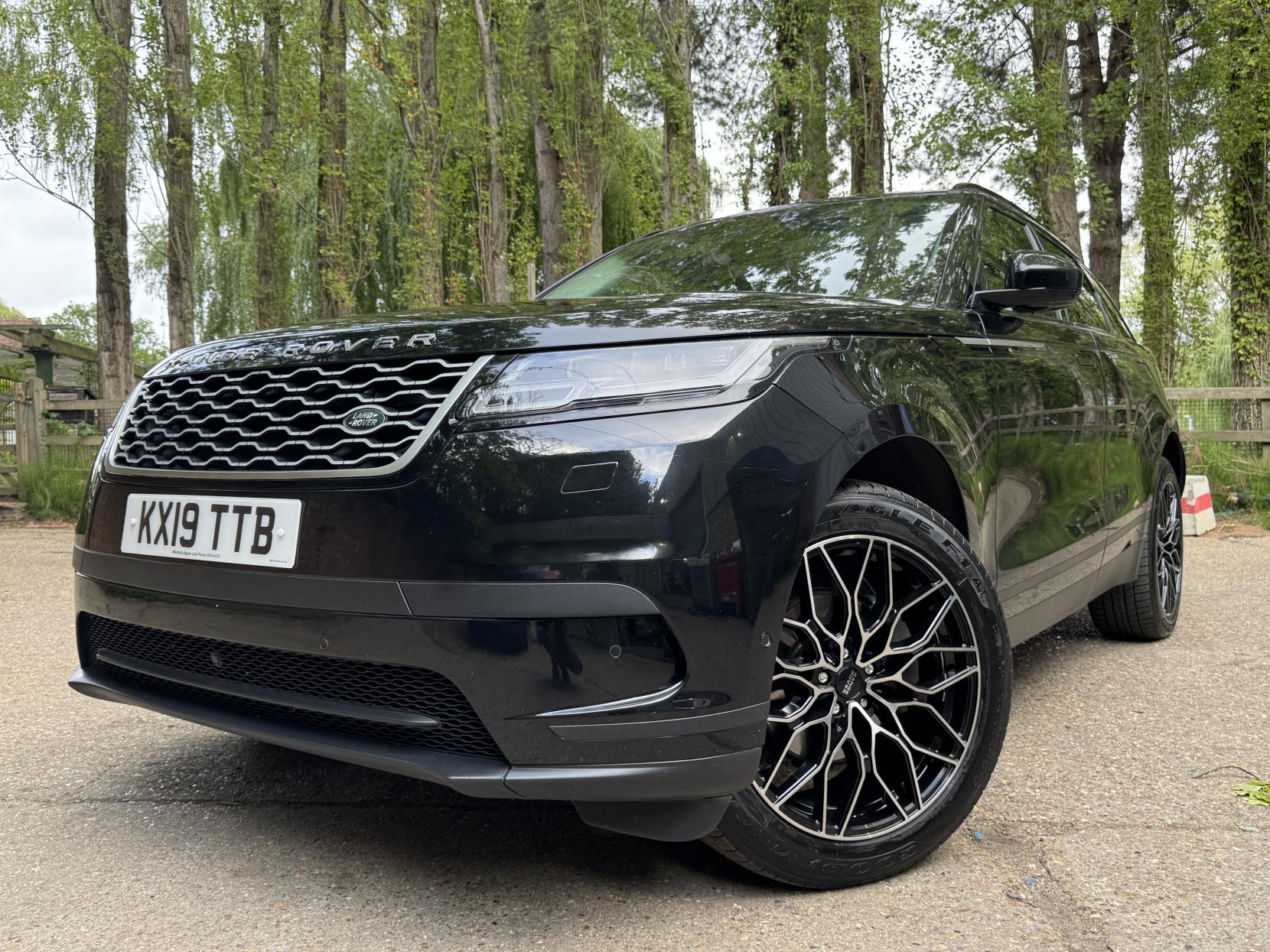 Land Rover Range Rover Velar 2.0 D180 SE SUV 5dr Diesel Auto 4WD Euro 6 (s/s) (180 ps)