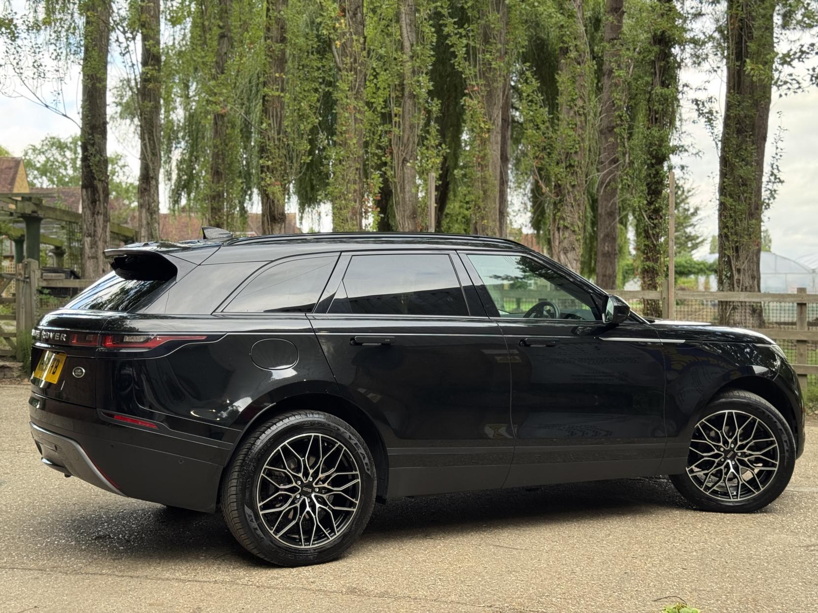 Land Rover Range Rover Velar 2.0 D180 SE SUV 5dr Diesel Auto 4WD Euro 6 (s/s) (180 ps)