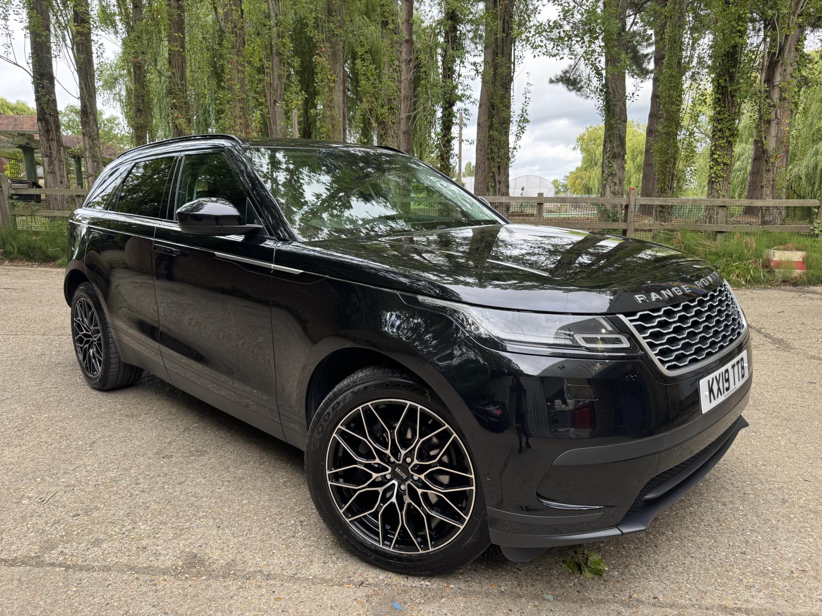 Land Rover Range Rover Velar 2.0 D180 SE SUV 5dr Diesel Auto 4WD Euro 6 (s/s) (180 ps)