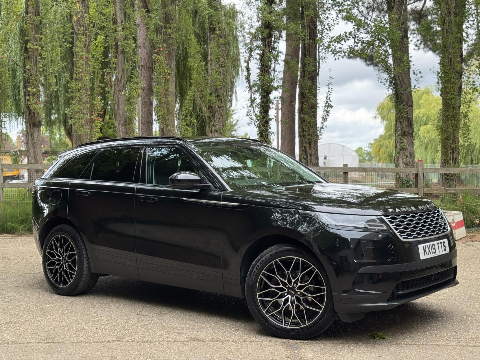 Land Rover Range Rover Velar 2.0 D180 SE SUV 5dr Diesel Auto 4WD Euro 6 (s/s) (180 ps)