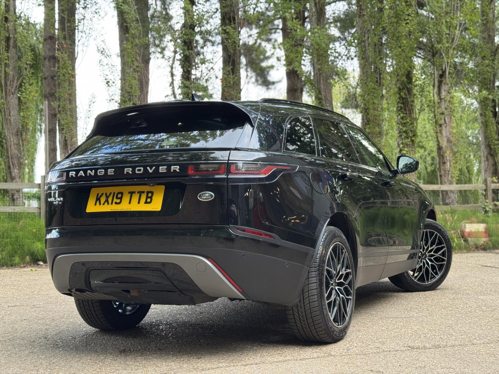 Land Rover Range Rover Velar 2.0 D180 SE SUV 5dr Diesel Auto 4WD Euro 6 (s/s) (180 ps)