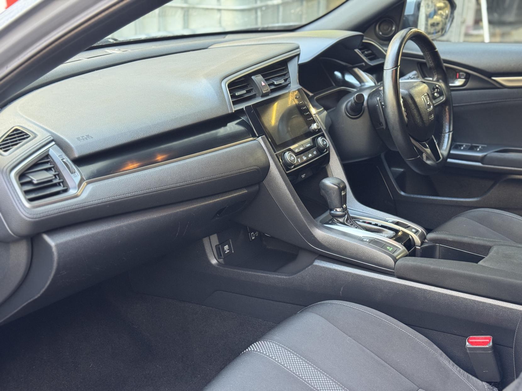 Honda Civic 1.0 VTEC Turbo SR Hatchback 5dr Petrol CVT Euro 6 (s/s) (126 ps)