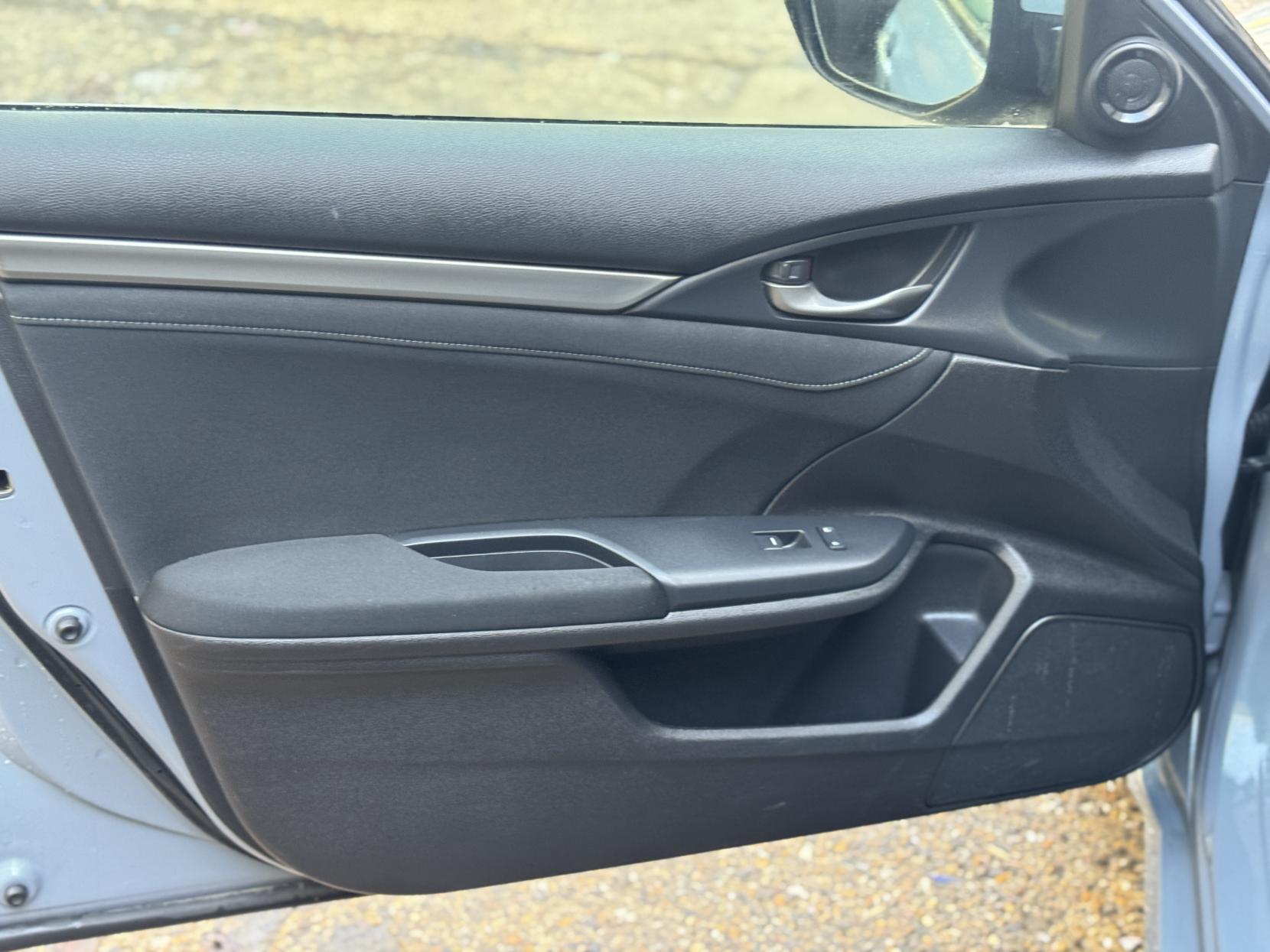 Honda Civic 1.0 VTEC Turbo SR Hatchback 5dr Petrol CVT Euro 6 (s/s) (126 ps)