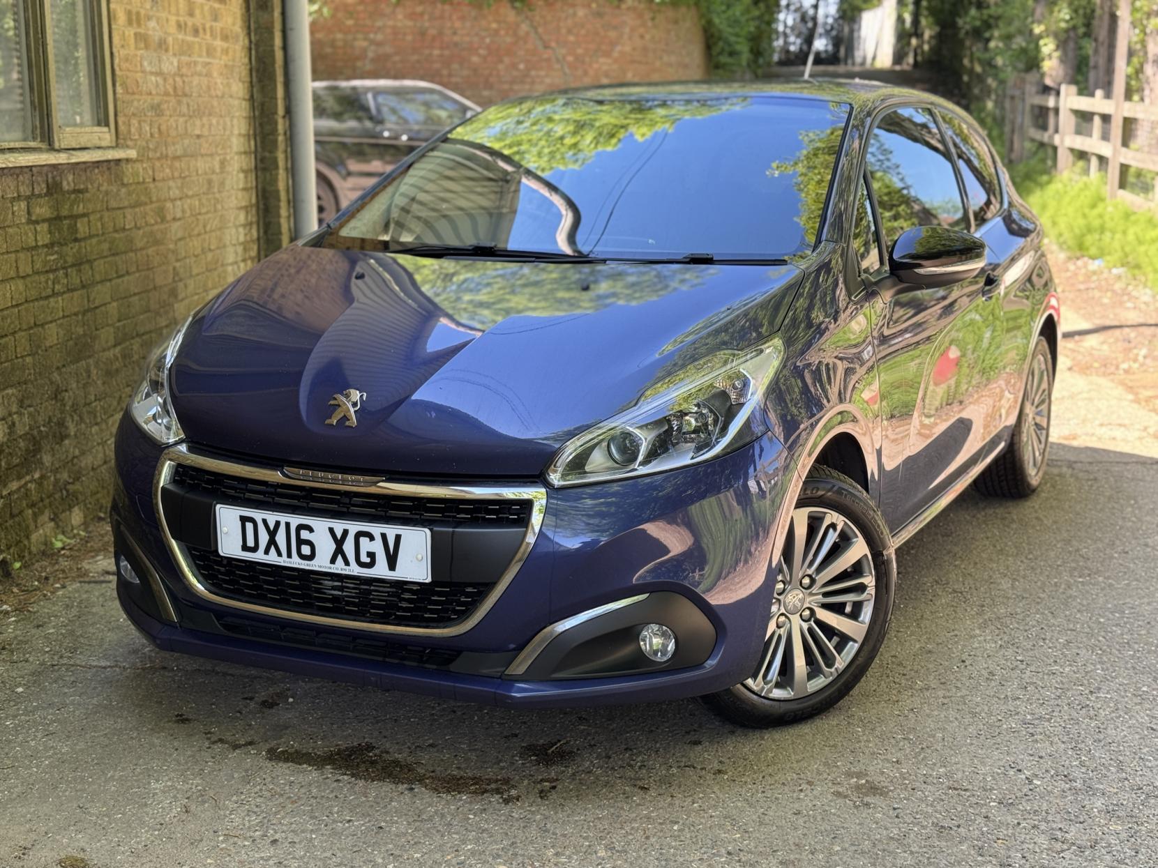 Peugeot 208 1.2 PureTech Allure Hatchback 3dr Petrol Manual Euro 6 (82 ps)
