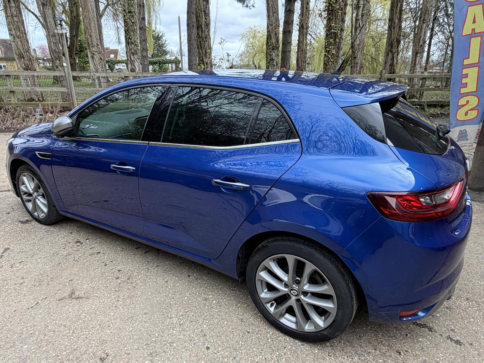 Renault Megane 1.2 TCe GT Line Nav Hatchback 5dr Petrol Manual Euro 6 (s/s) (130 ps)