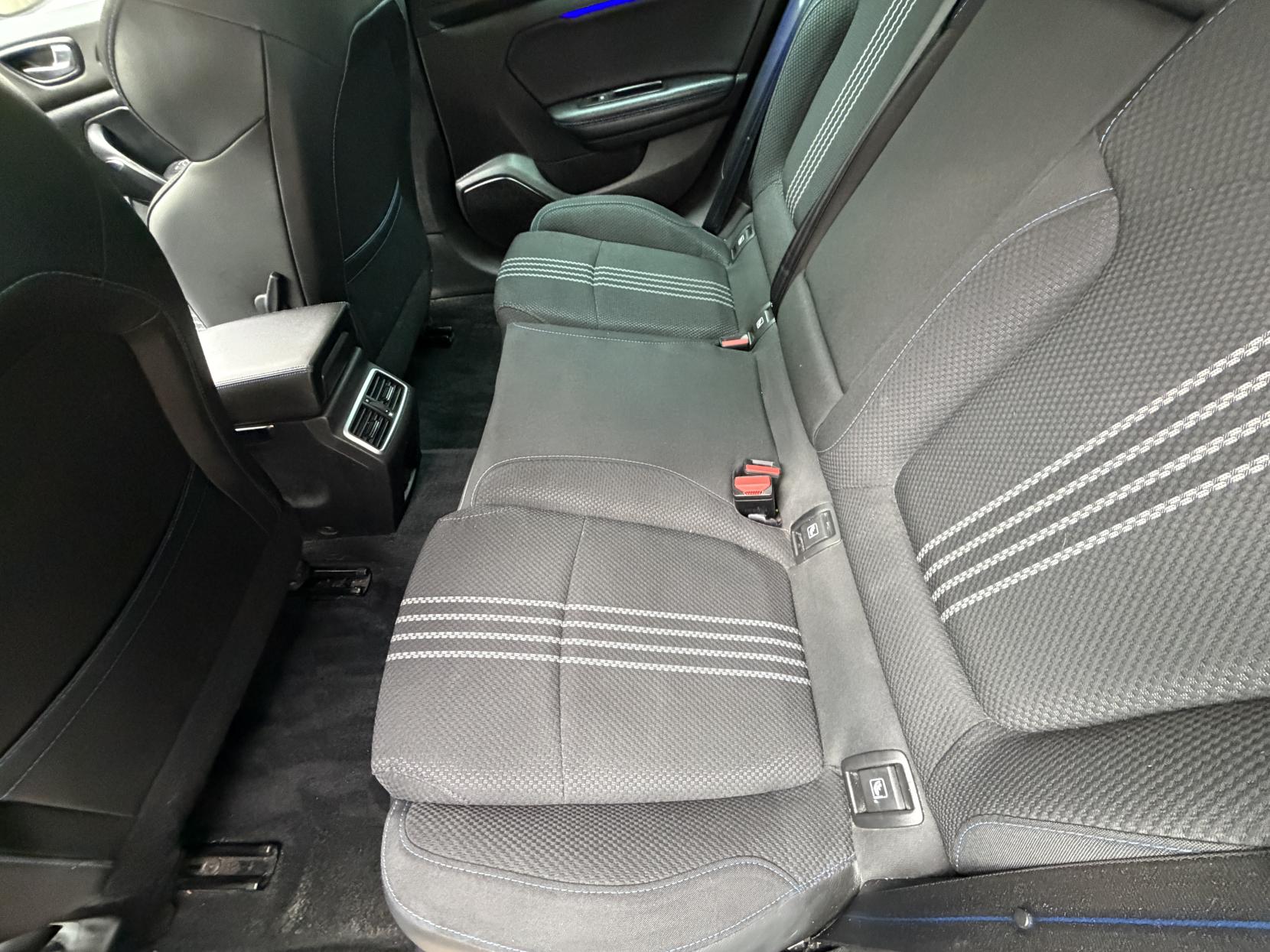 Renault Megane 1.2 TCe GT Line Nav Hatchback 5dr Petrol Manual Euro 6 (s/s) (130 ps)