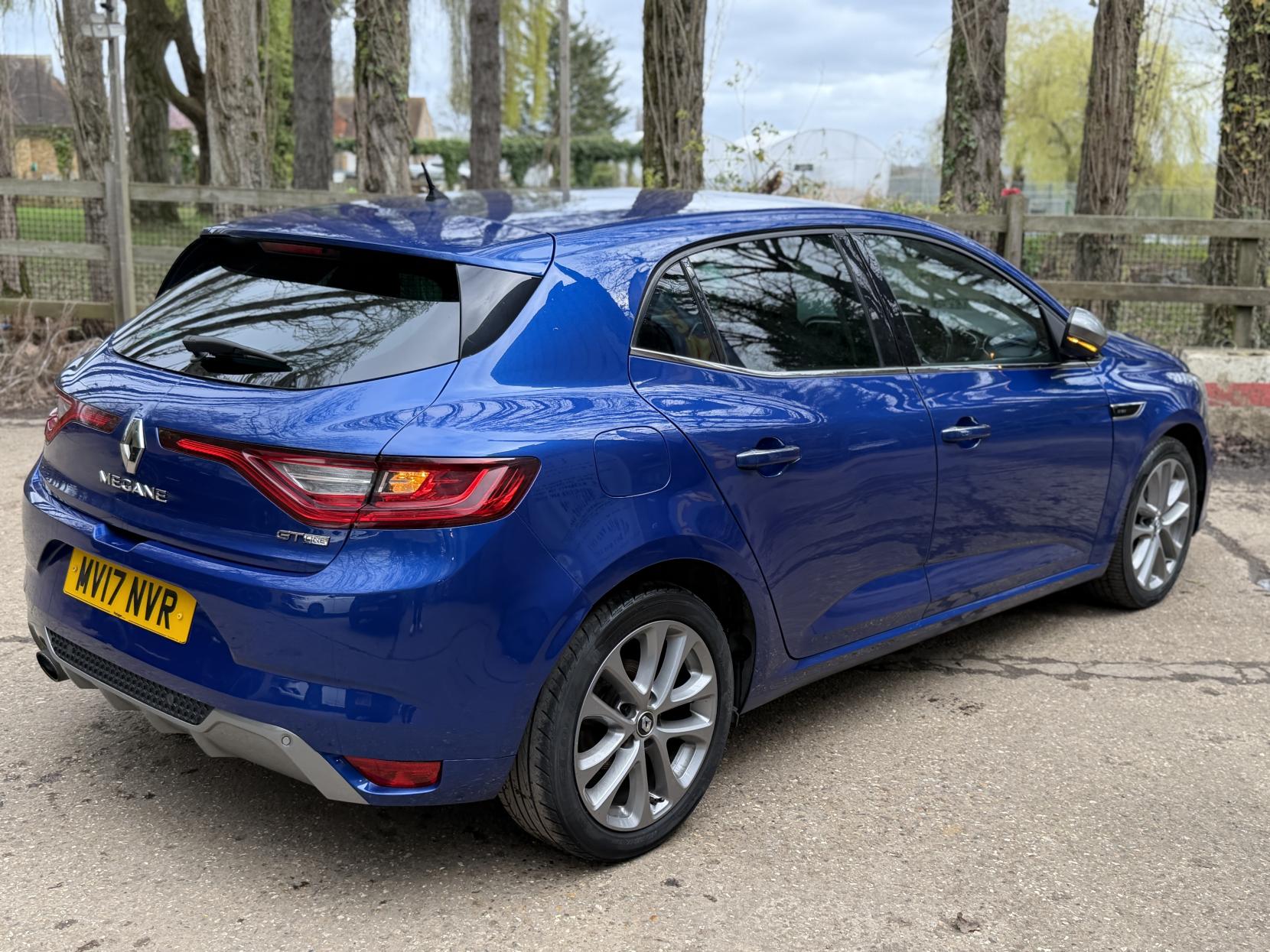 Renault Megane 1.2 TCe GT Line Nav Hatchback 5dr Petrol Manual Euro 6 (s/s) (130 ps)