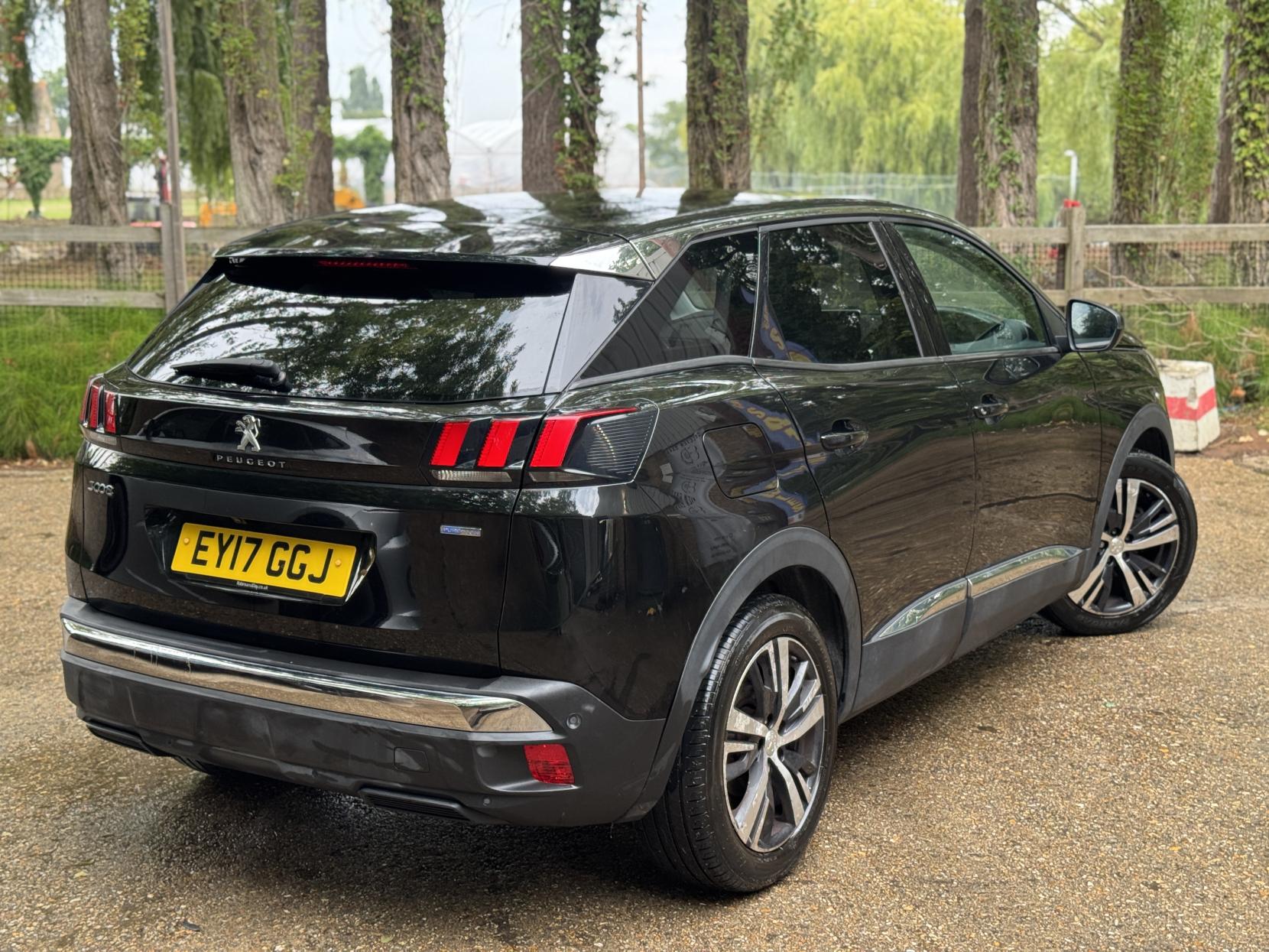 Peugeot 3008 1.2 PureTech Allure SUV 5dr Petrol EAT Euro 6 (s/s) (130 ps)