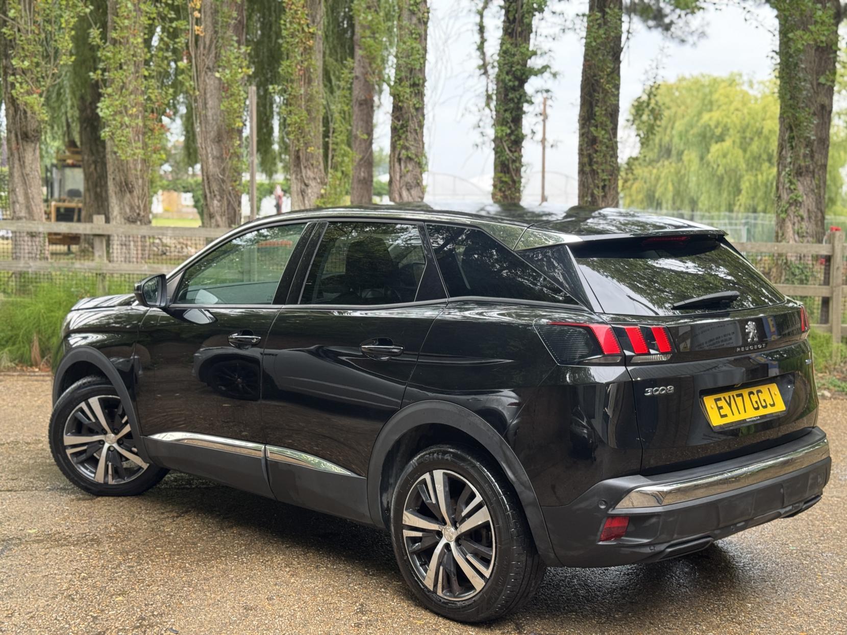 Peugeot 3008 1.2 PureTech Allure SUV 5dr Petrol EAT Euro 6 (s/s) (130 ps)