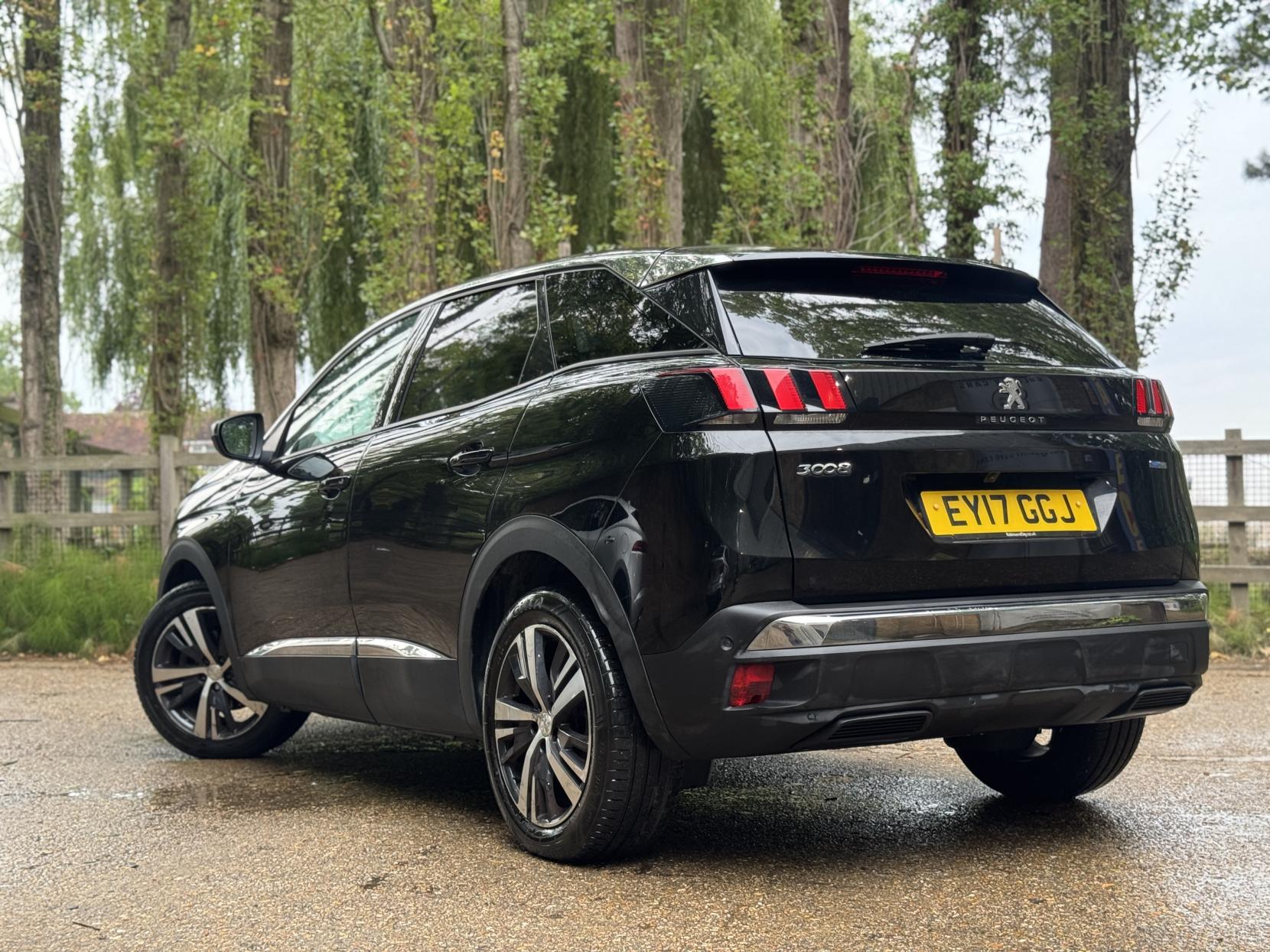 Peugeot 3008 1.2 PureTech Allure SUV 5dr Petrol EAT Euro 6 (s/s) (130 ps)