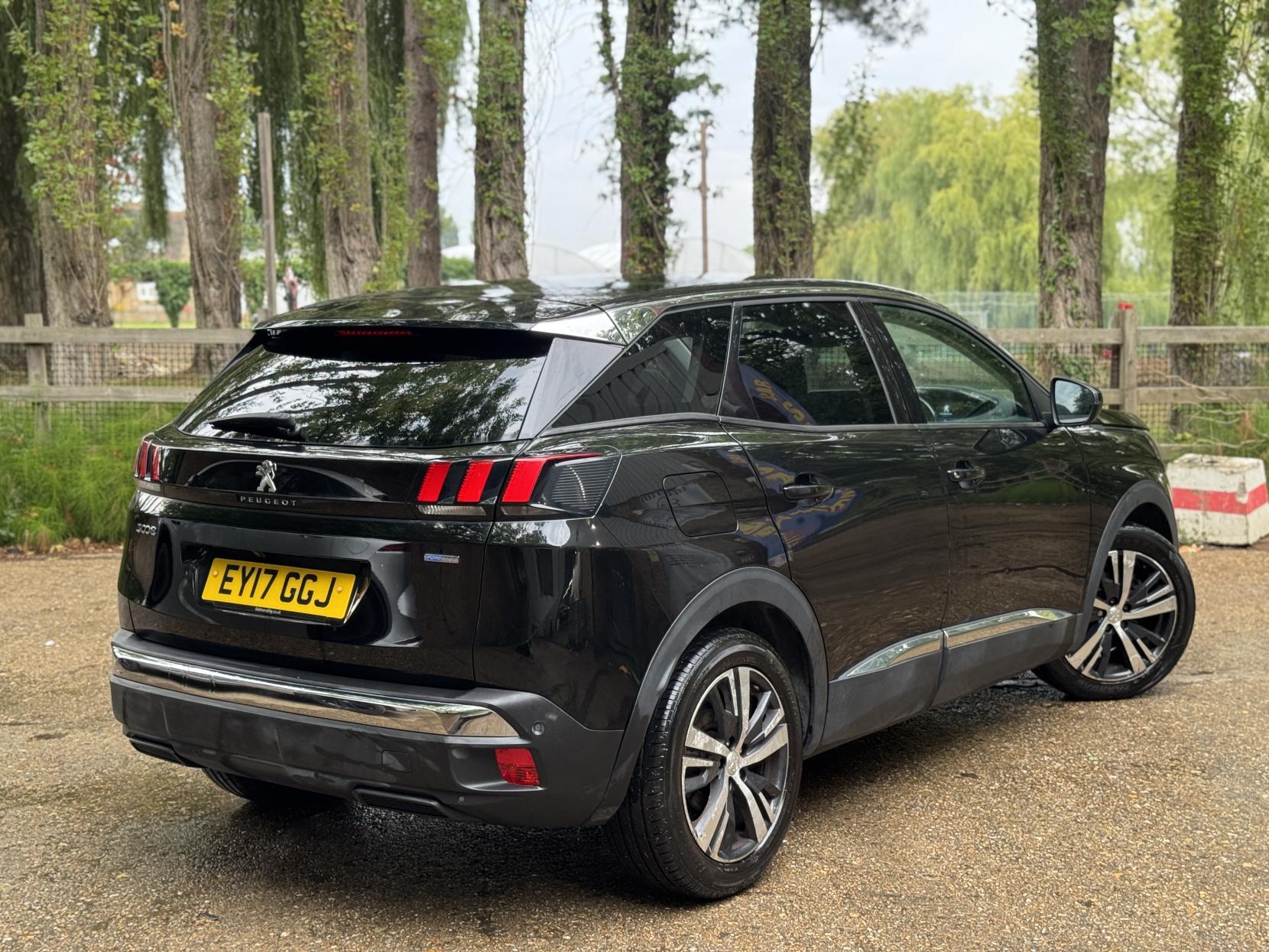 Peugeot 3008 1.2 PureTech Allure SUV 5dr Petrol EAT Euro 6 (s/s) (130 ps)