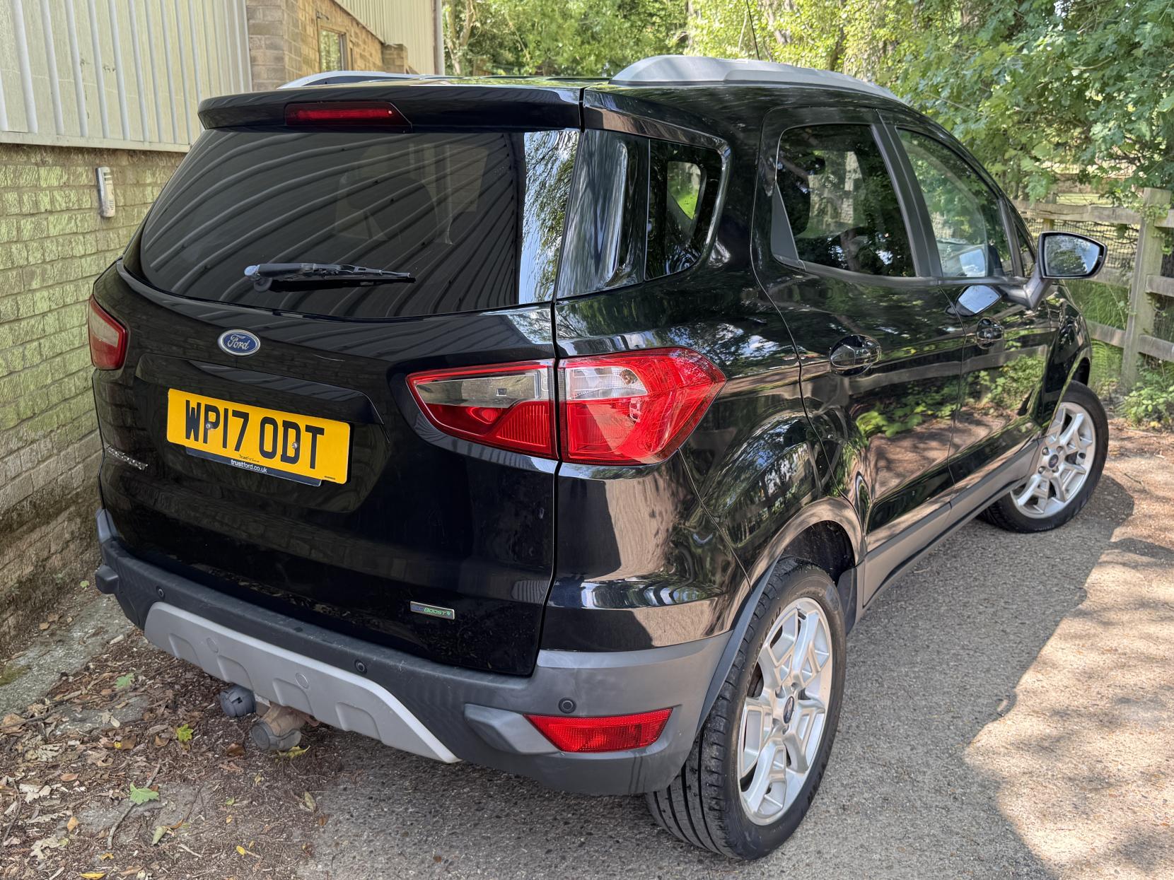 Ford EcoSport 1.0T EcoBoost Titanium SUV 5dr Petrol Manual 2WD Euro 5 (s/s) (125 ps)
